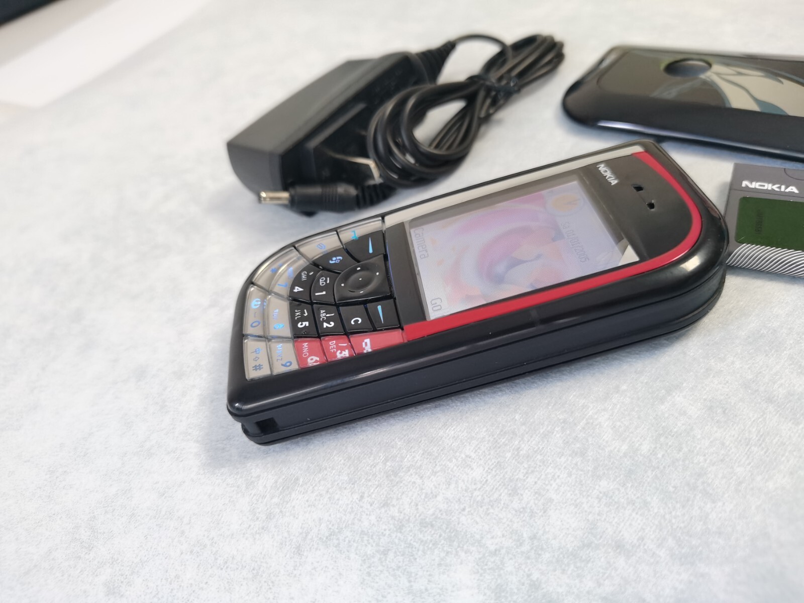Nokia 7610 - Image 3