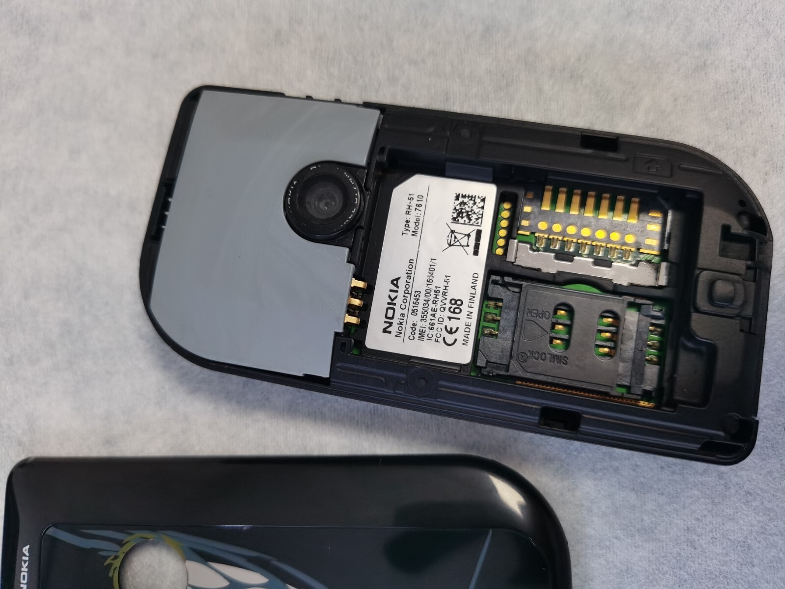 Nokia 7610 - Image 5