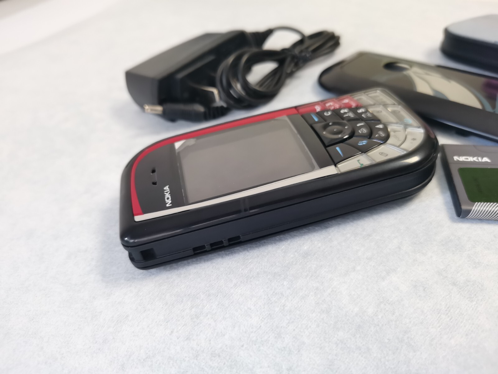 Nokia 7610 - Image 6