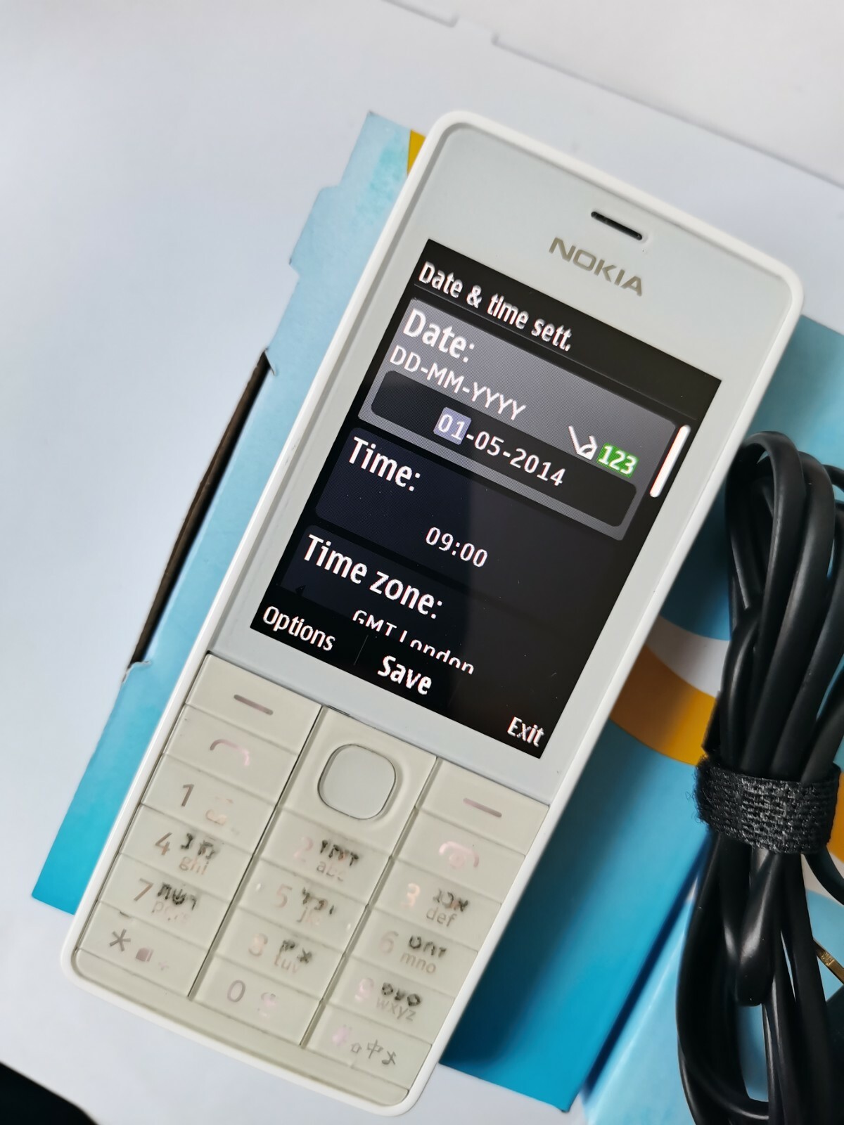 Nokia 515 - White black (Unlocked) Cellular Phone SINGLE sim