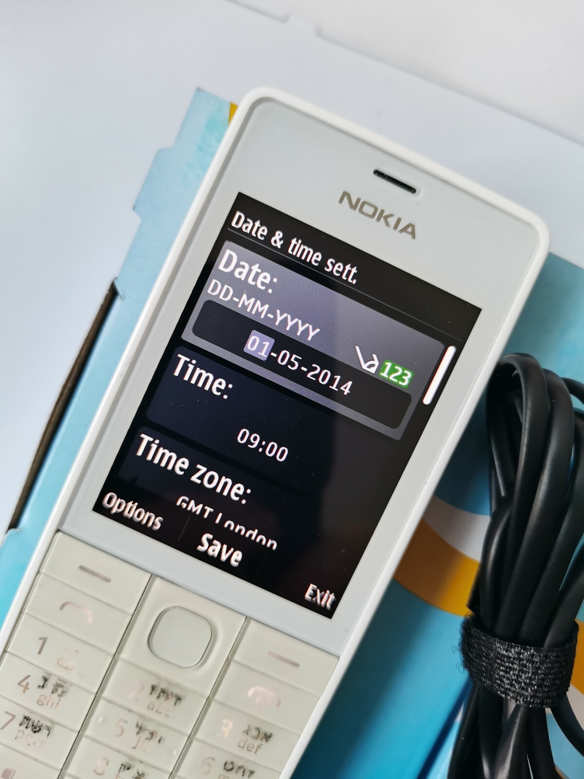 Nokia 515 - White black (Unlocked) Cellular Phone SINGLE sim - Image 3