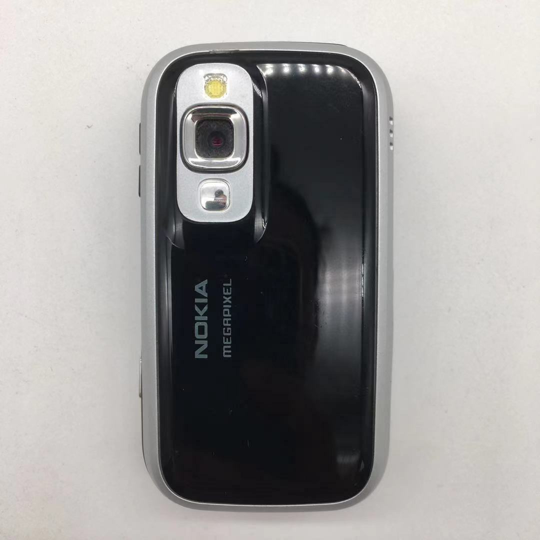 Nokia 6111 (Unlocked) 2G Cellular Phone - Image 4