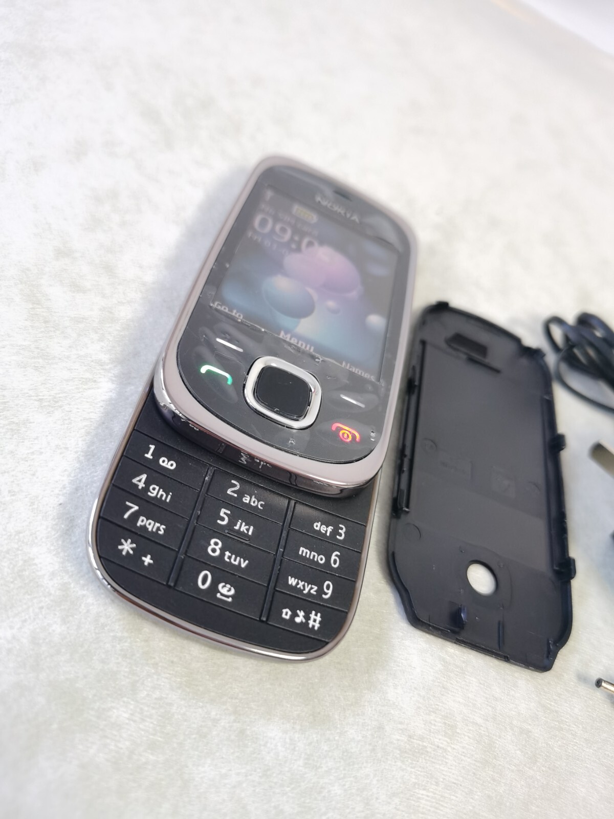 Nokia 7230 - Graphite (Unlocked) Cellular Phone English Arabic Russian Hebrew - Image 5