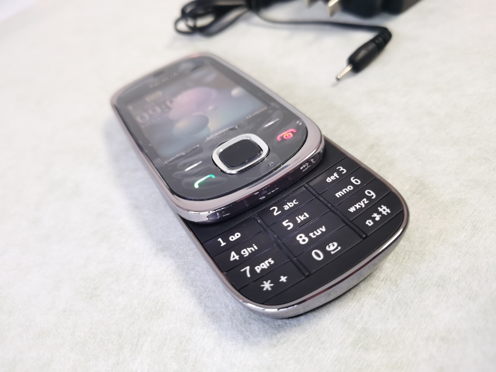 Nokia 7230 - Graphite (Unlocked) Cellular Phone English Arabic Russian Hebrew - Image 10
