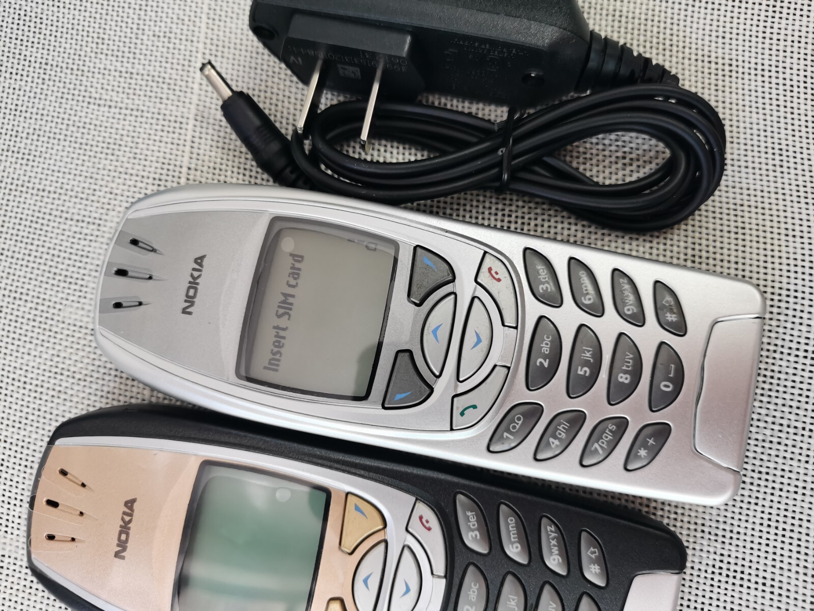 Nokia 6310i 6310 - Silver / jet Black silver (Unlocked) Cellular Phone Features Jet Black - Image 2