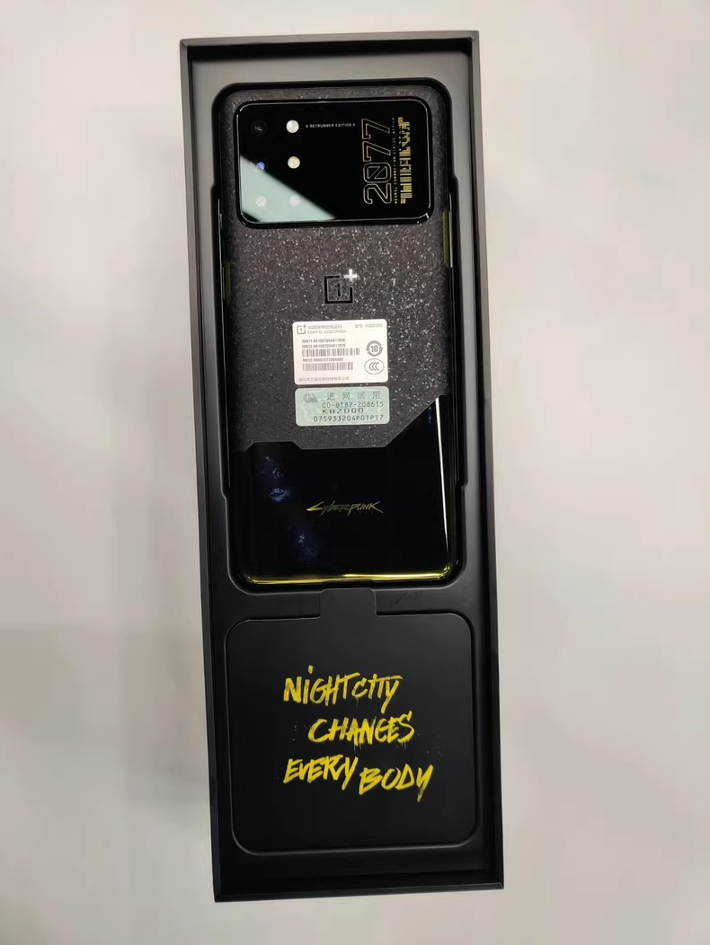 OnePlus 8T Cyberpunk limited edition 12+256G Google Unlocked Original Package Mobile phone and charger - Image 12