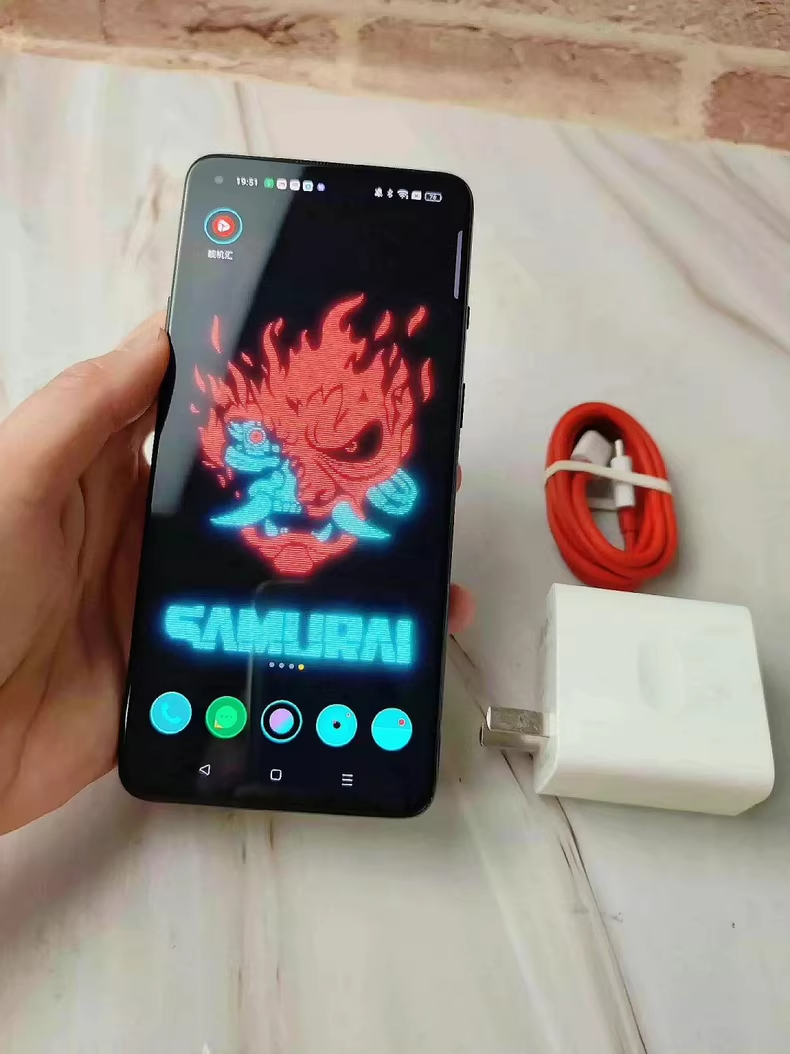 OnePlus 8T Cyberpunk limited edition 12+256G Google Unlocked Original Package Mobile phone and charger - Image 14