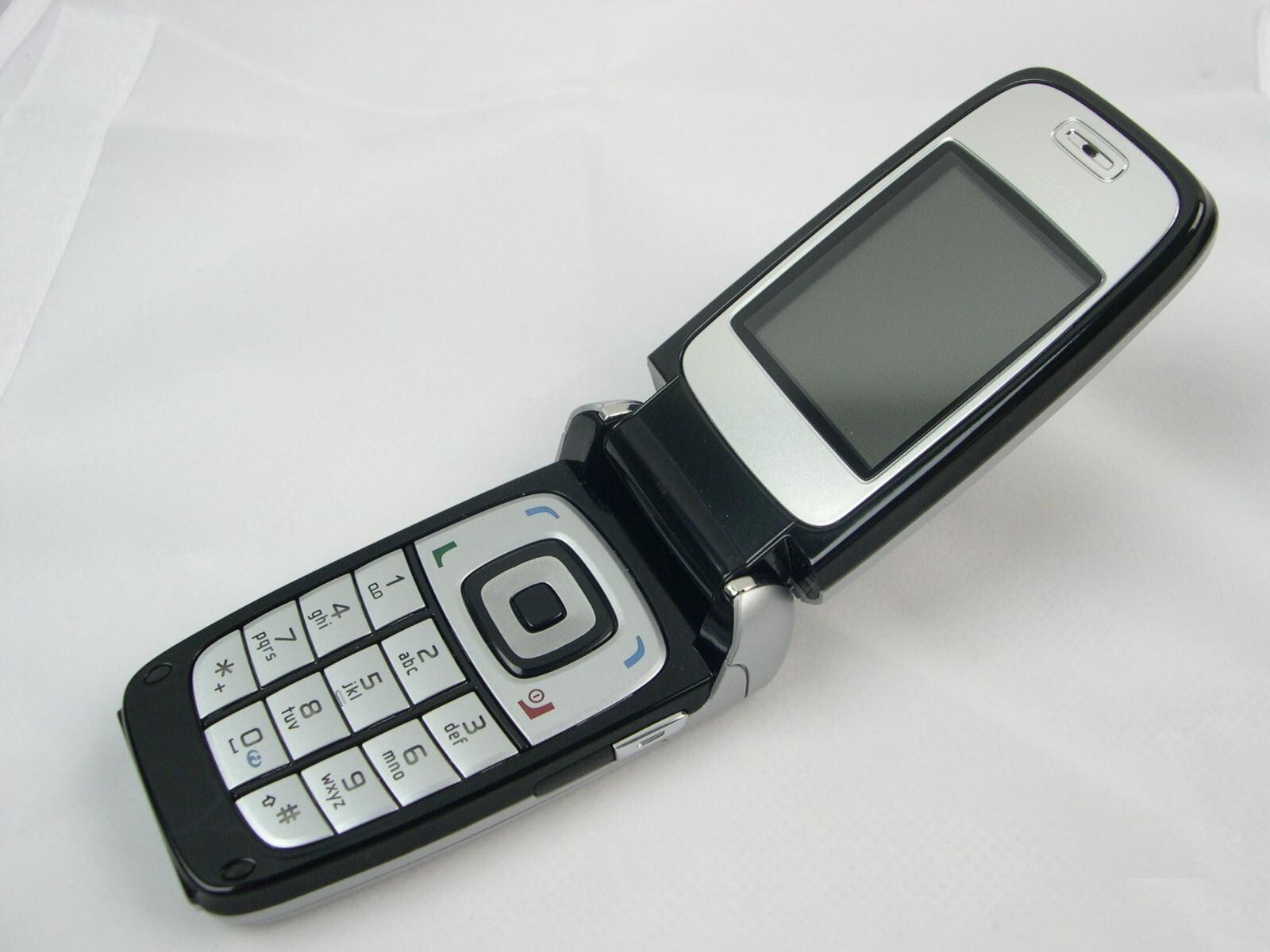 Original Nokia 6101 Flip unlocked for GSM 900/1800/1900MHZ FM radio Cellphone - Image 3