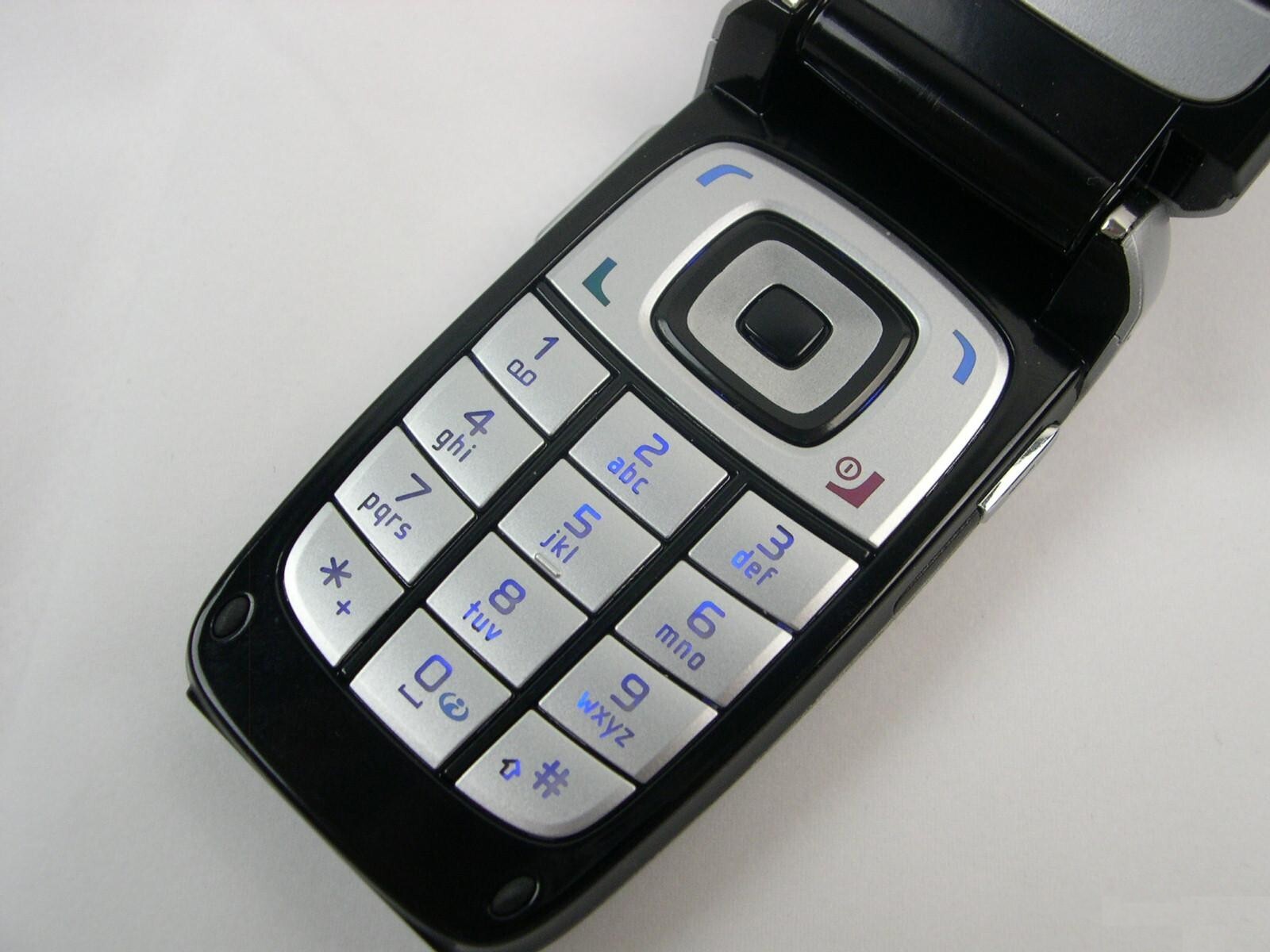 Original Nokia 6101 Flip unlocked for GSM 900/1800/1900MHZ FM radio Cellphone - Image 4