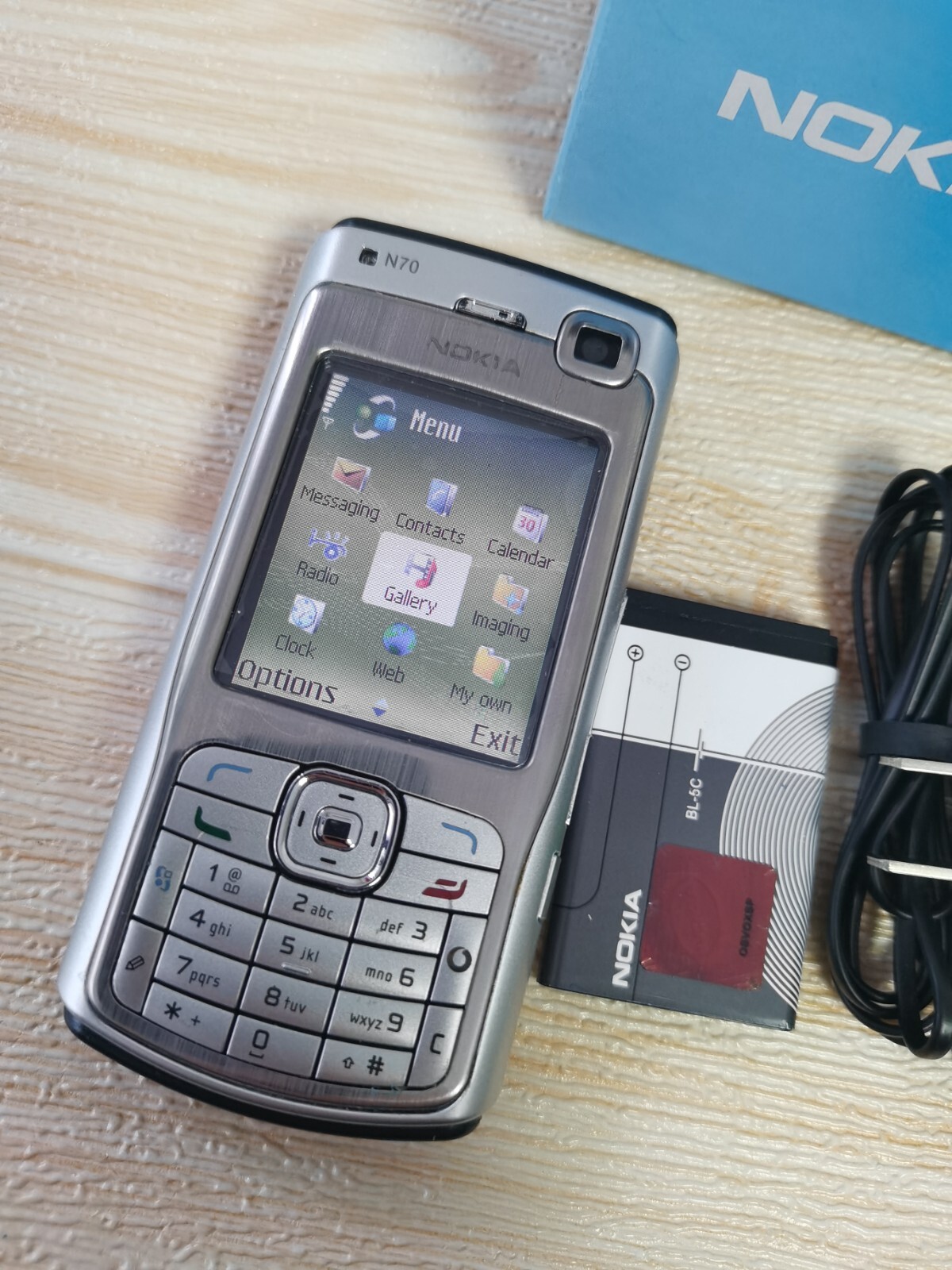 Nokia N70 Fashion Cell Phone 2MP Camera 3G 2.4" inch Bluetooth FM Music Phone - Image 4