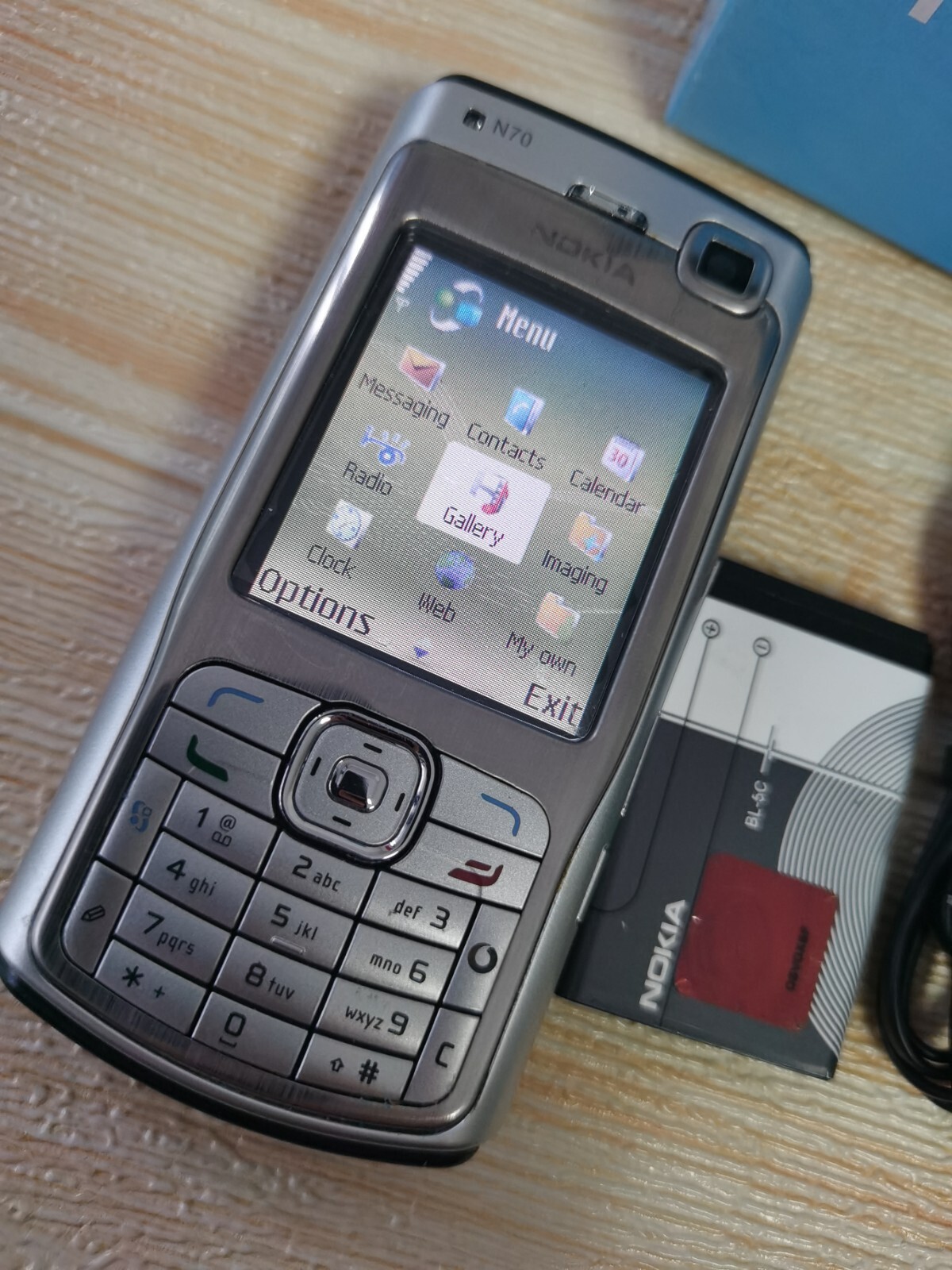 Nokia N70 Fashion Cell Phone 2MP Camera 3G 2.4" inch Bluetooth FM Music Phone - Image 5
