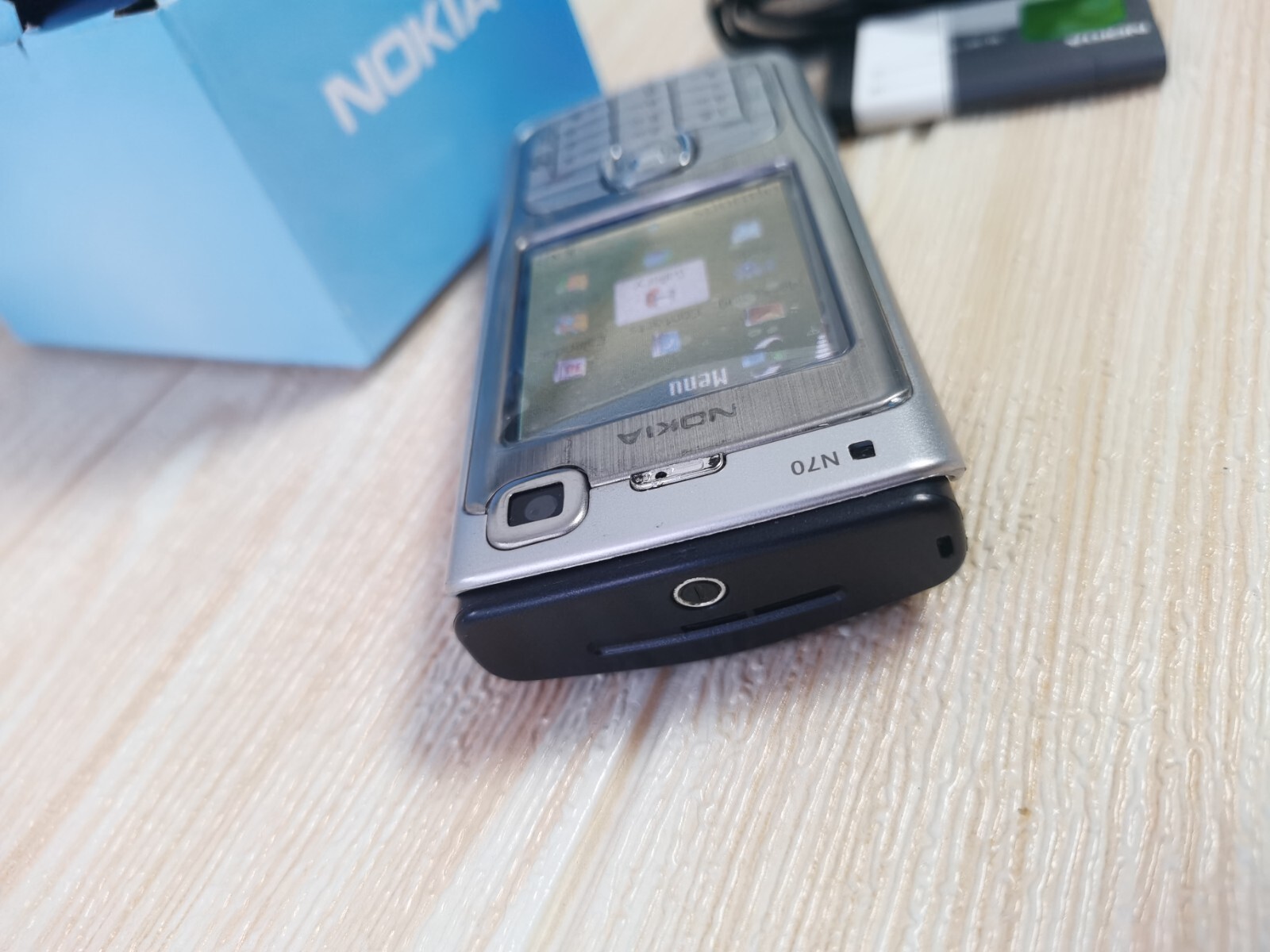 Nokia N70 Fashion Cell Phone 2MP Camera 3G 2.4" inch Bluetooth FM Music Phone - Image 8