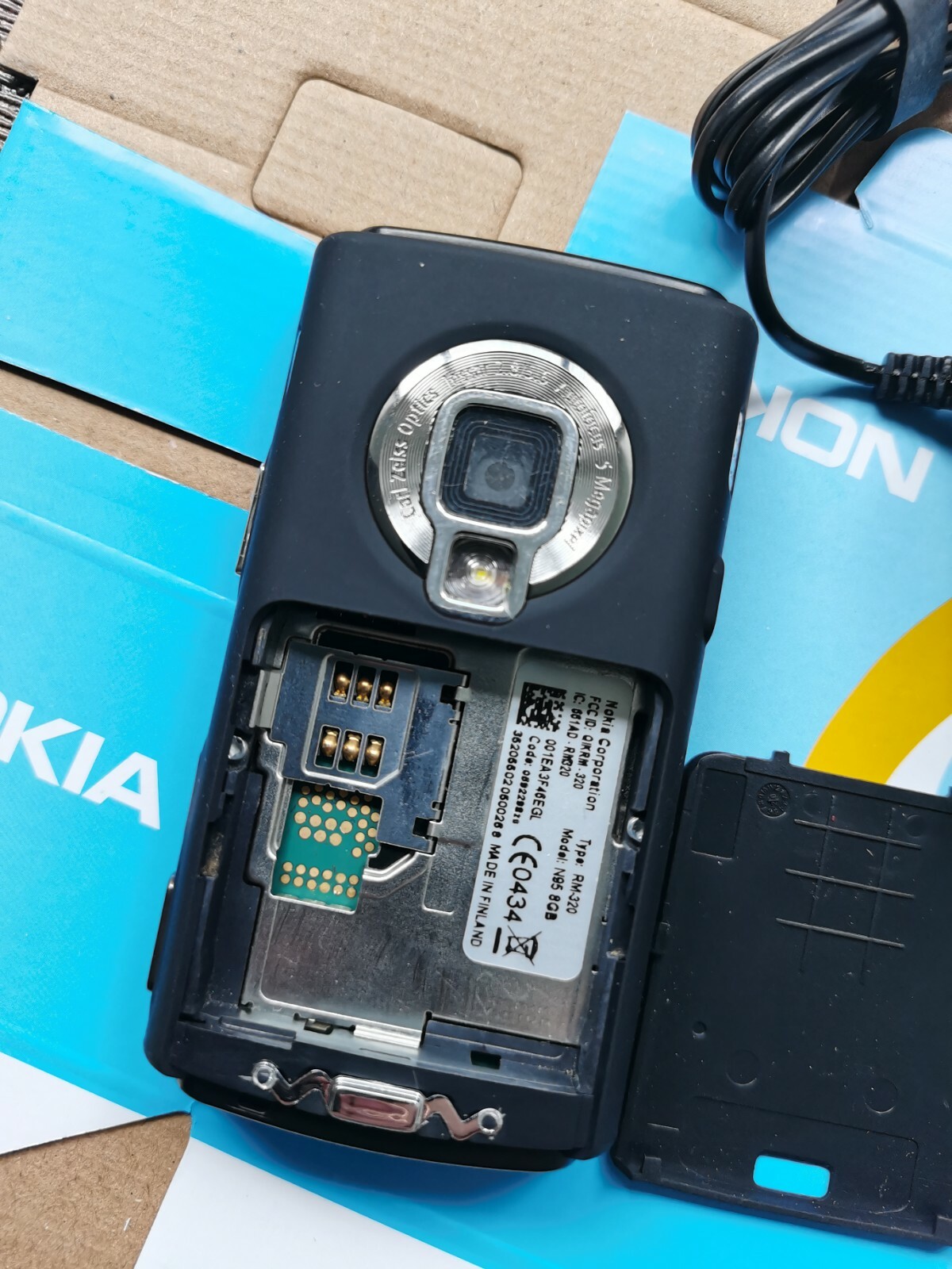 Nokia N95 8GB Symbian smartphone 8 GB storage, 128 MB RAM - Image 2