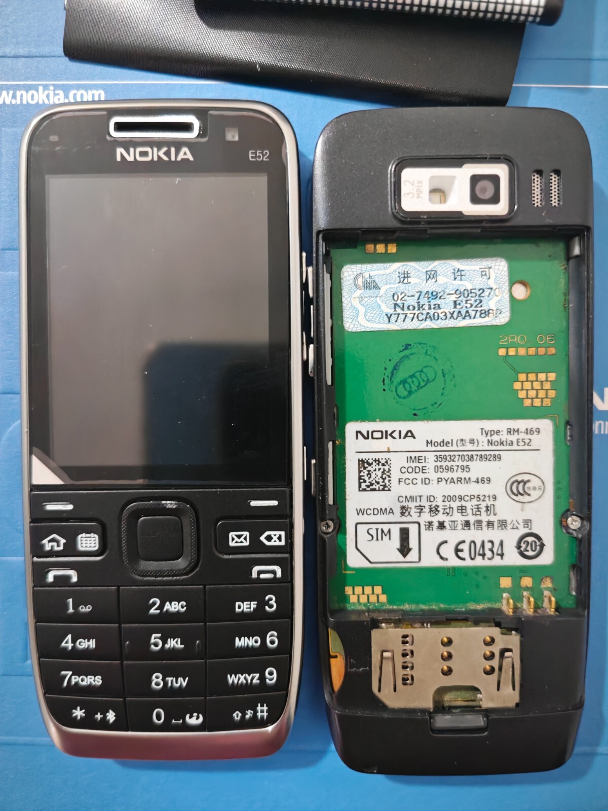 Nokia E52 Classic Retro Phone - All Colours Unlocked - Pristine GRADE A+ - Image 2