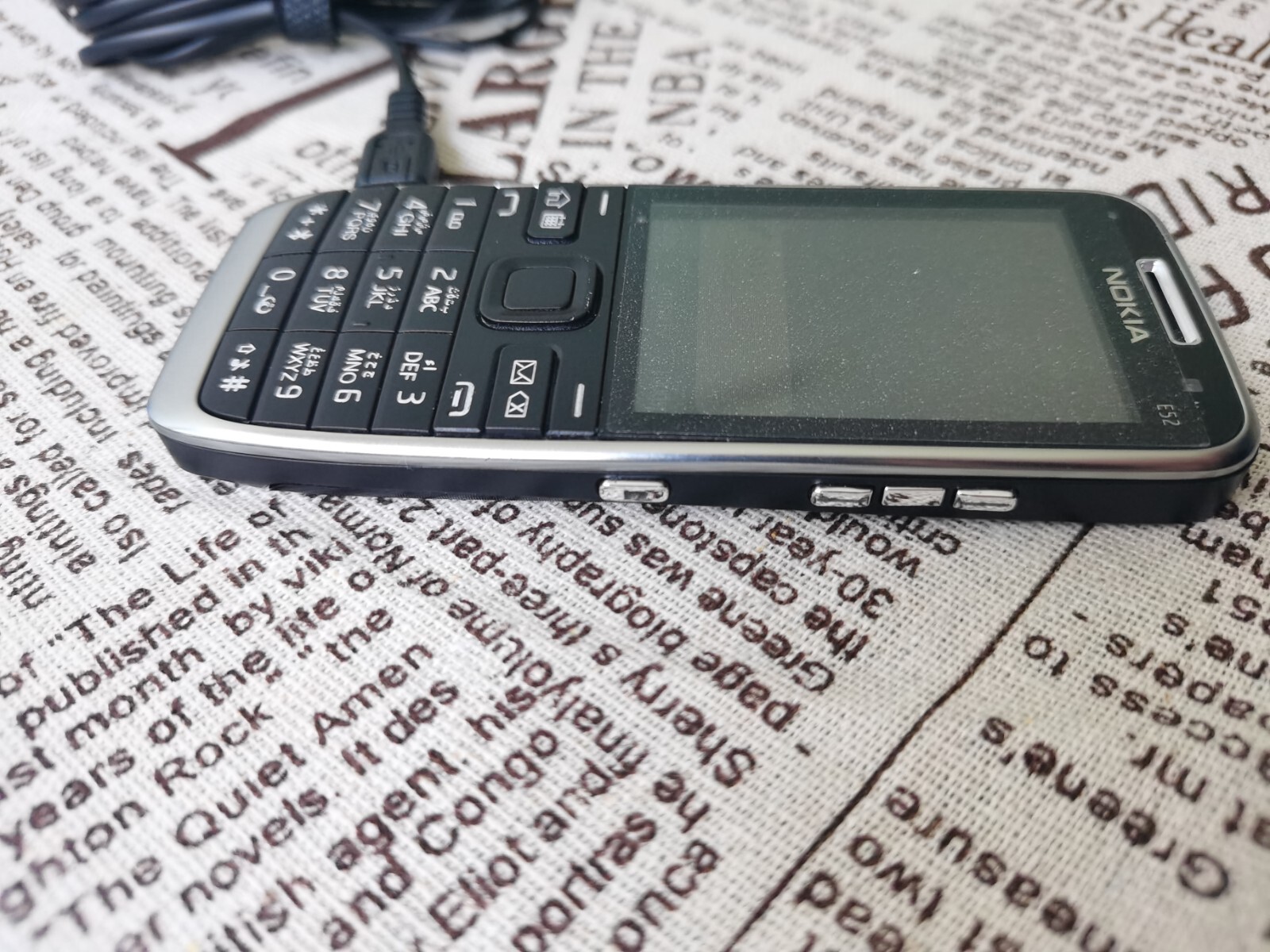 Nokia E52 Classic Retro Phone - All Colours Unlocked - Pristine GRADE A+ - Image 5