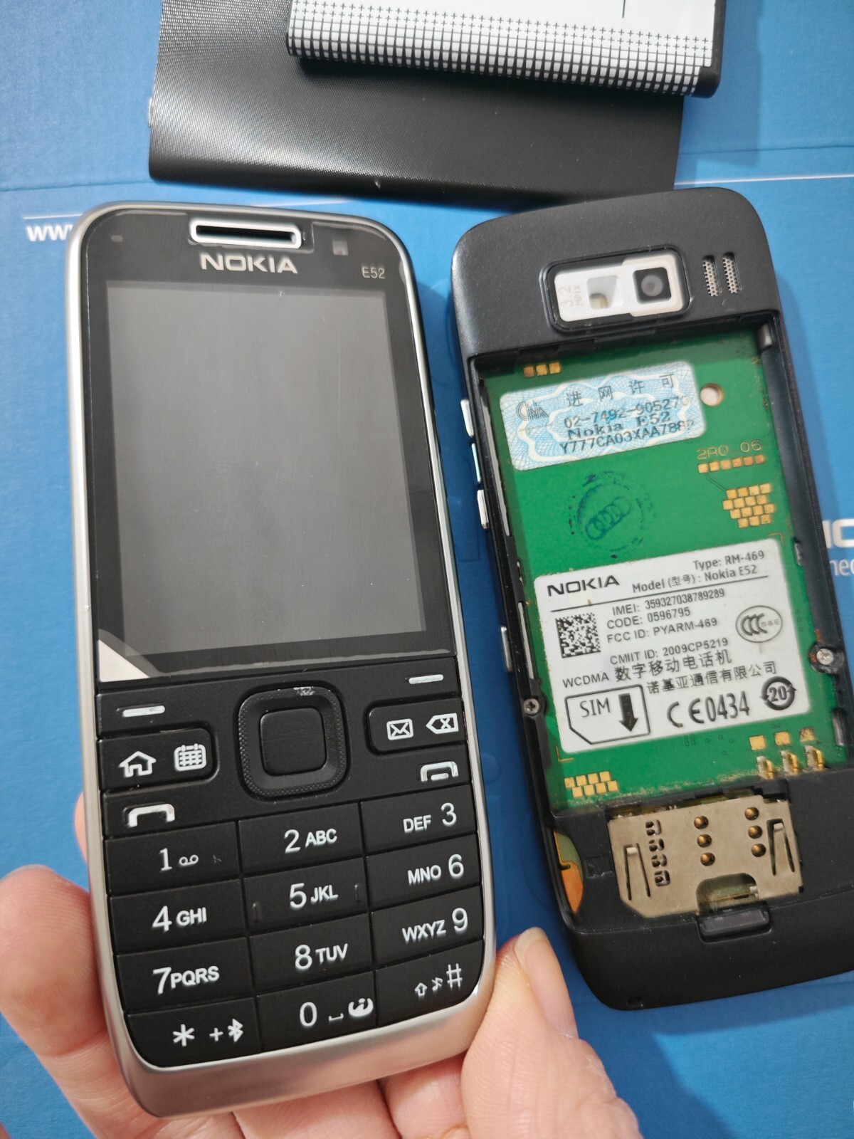 Nokia E52 Classic Retro Phone - All Colours Unlocked - Pristine GRADE A+ - Image 11