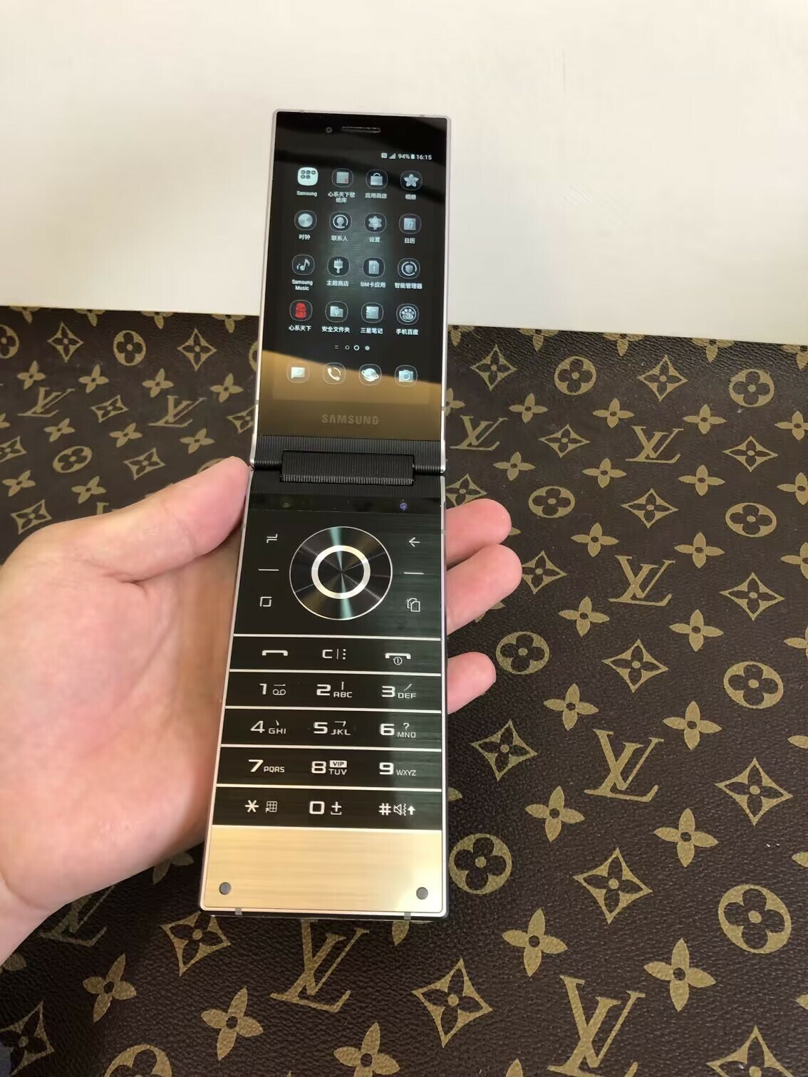 SAMSUNG W2019 Android 4G Networkd 6+128GB 256GB flagship flip phone Color Silver 256GB - Image 2