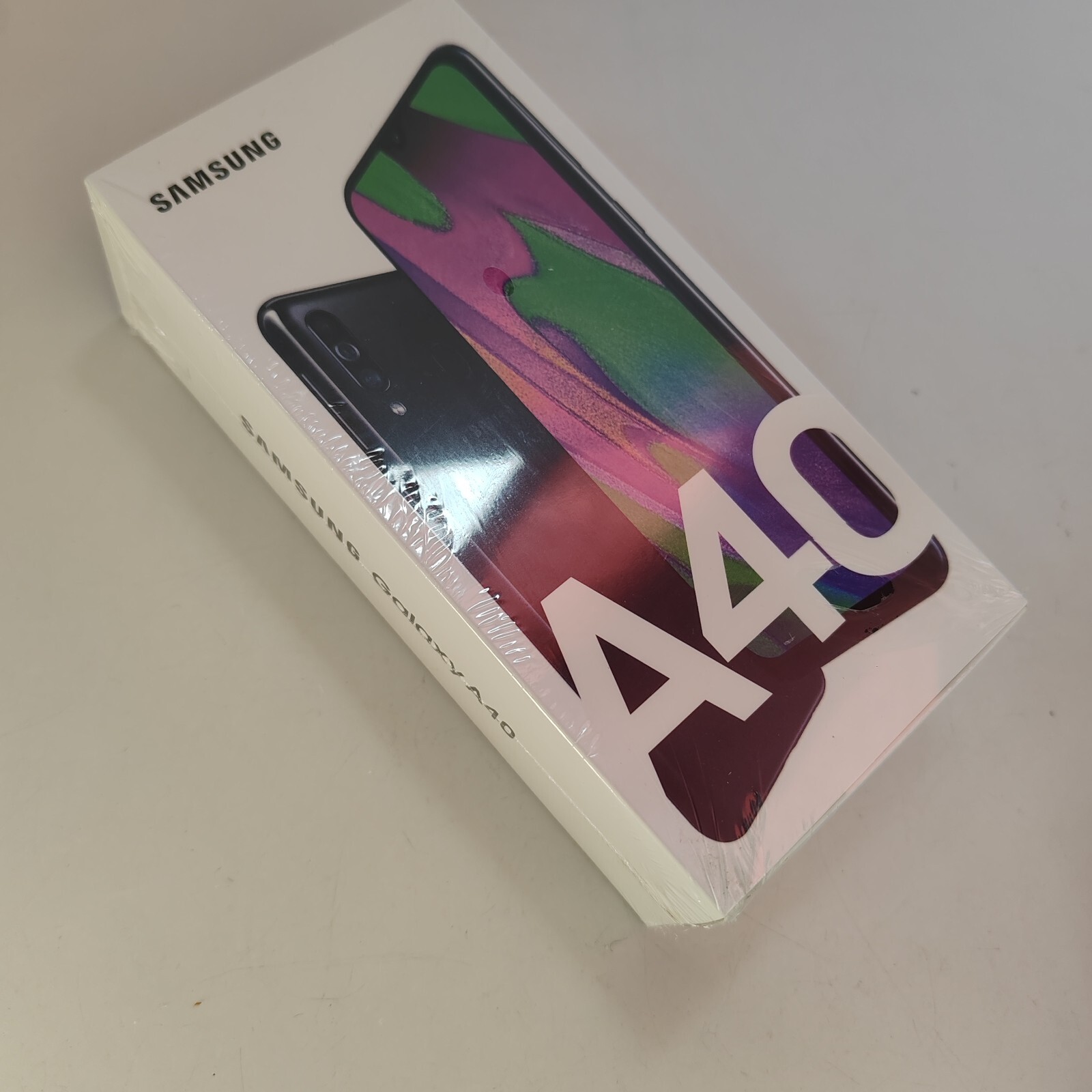 Samsung Galaxy A40 SM-A405F 5.9" 16MP 64GB Dual SIM Android Global unlocked Storage 64GB Colour Blue - Image 4