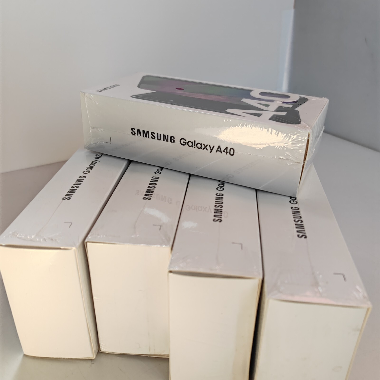 Samsung Galaxy A40 SM-A405F 5.9" 16MP 64GB Dual SIM Android Global unlocked Storage 64GB Colour Blue - Image 7