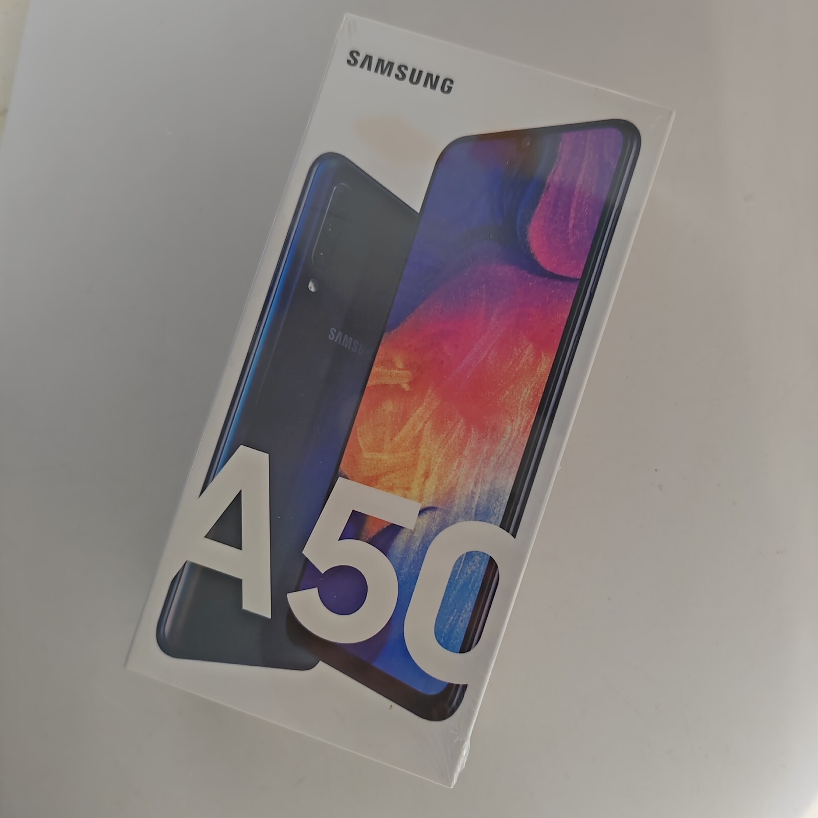 Samsung Galaxy A50 SM-A505F/DS 6.4" 25MP 128GB Dual SIM Android Global unlocked Storage 128GB Model Number SM-A505U1 Colour White