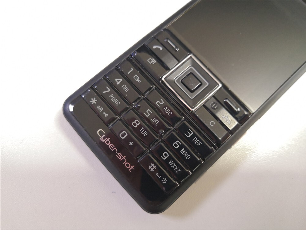Sony Ericsson Cyber-shot C902 - Swift black (Unlocked) Mobile Phone - Image 3