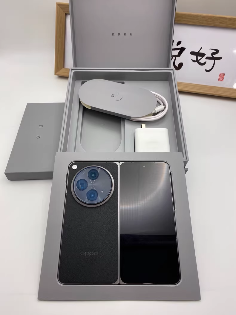 Oppo Find N3 5G fold 120Hz 7.82in Google unlocked Snapdragon 8 Gen 2 4805mAh Storage 16G+1TB Package Mobile phone and charger Colour Random color or note when placing an order - Image 4
