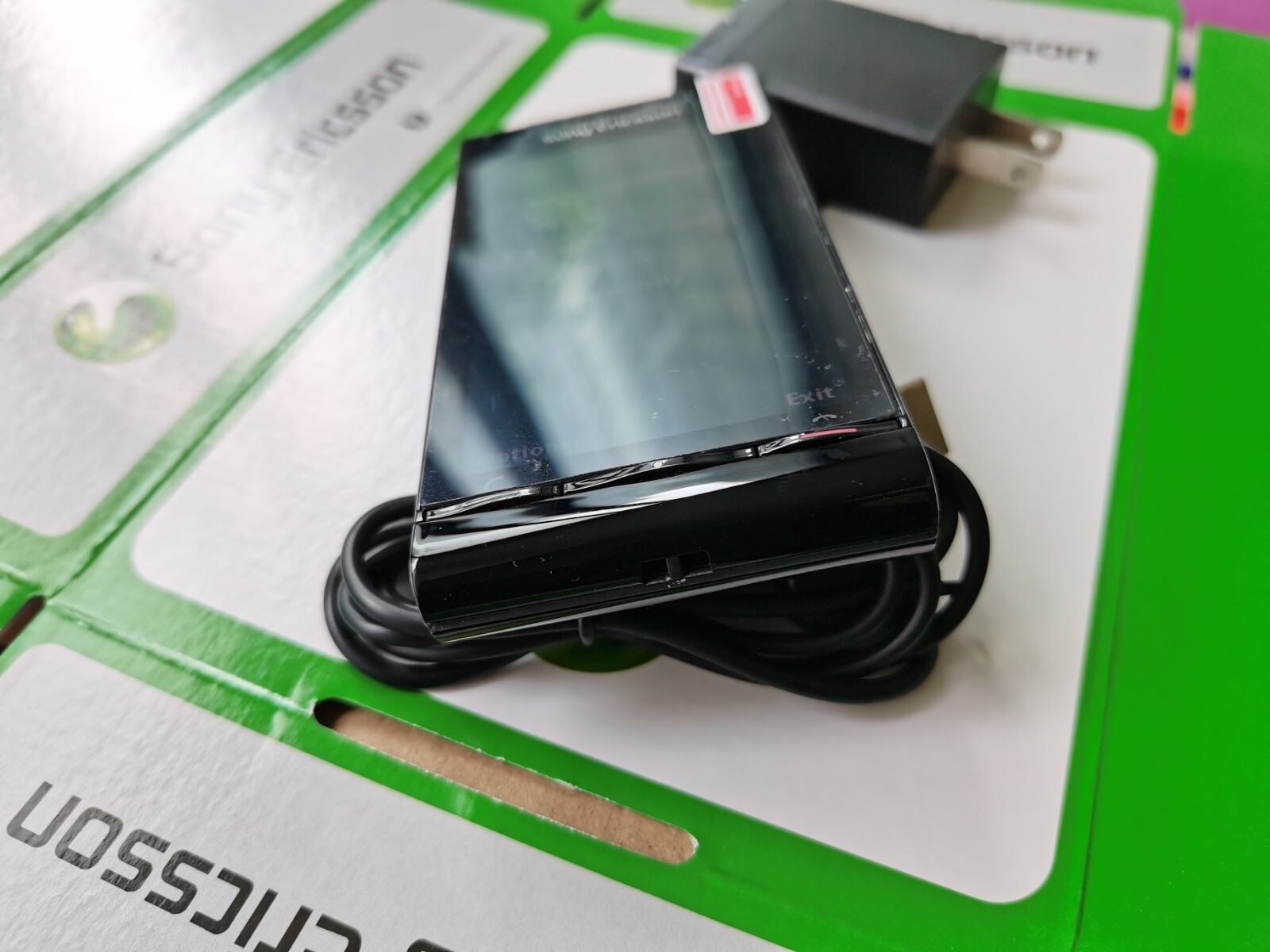Sony Ericsson Satio U1i Idou, U1, Kokoro Unlocked Mobile Phone - Image 8