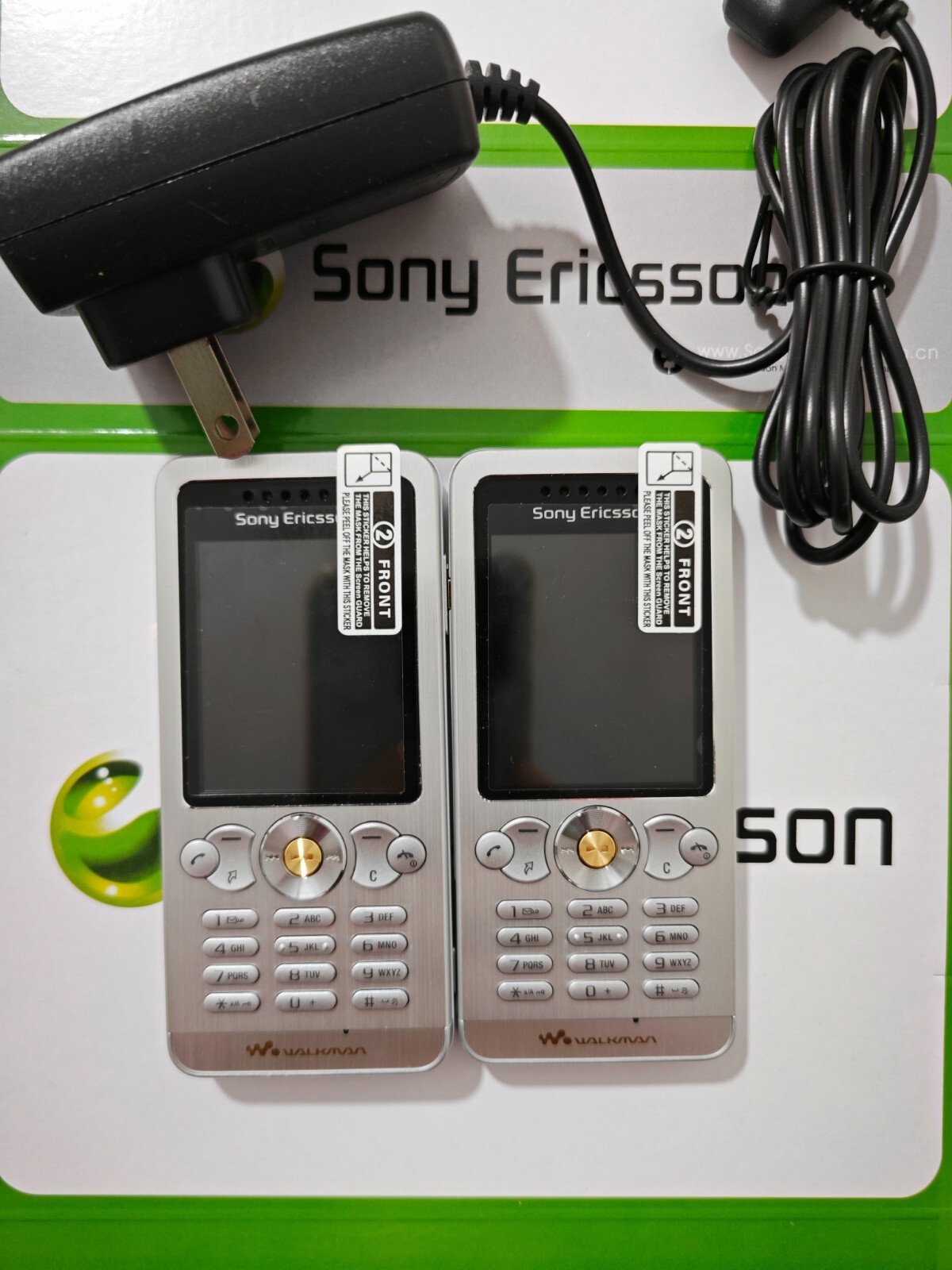 Original Sony Ericsson W302c W302 Unlocked 2MP Bluetooth mp3 Mobile Phone 2.0 - Image 3