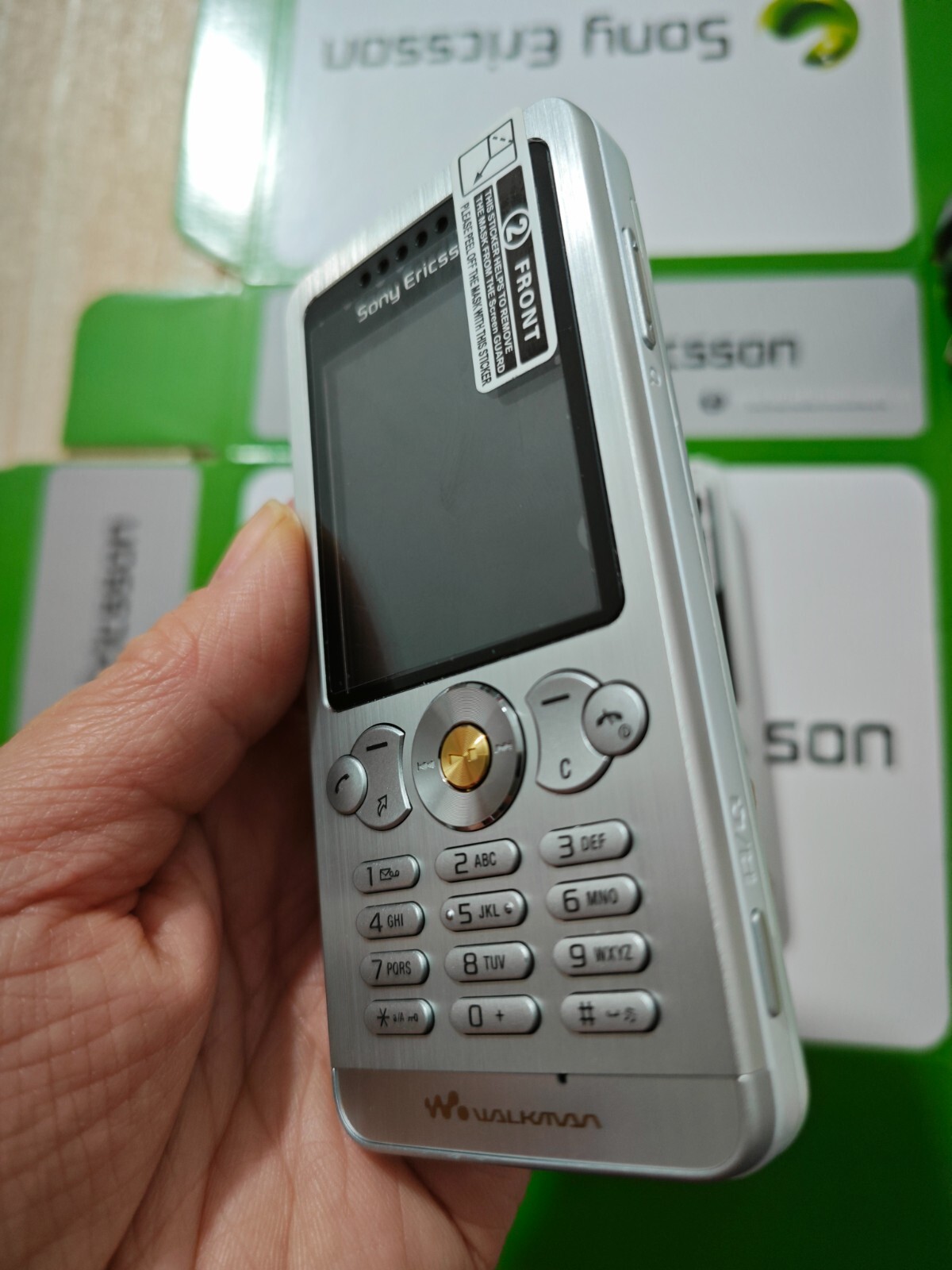 Original Sony Ericsson W302c W302 Unlocked 2MP Bluetooth mp3 Mobile Phone 2.0 - Image 10