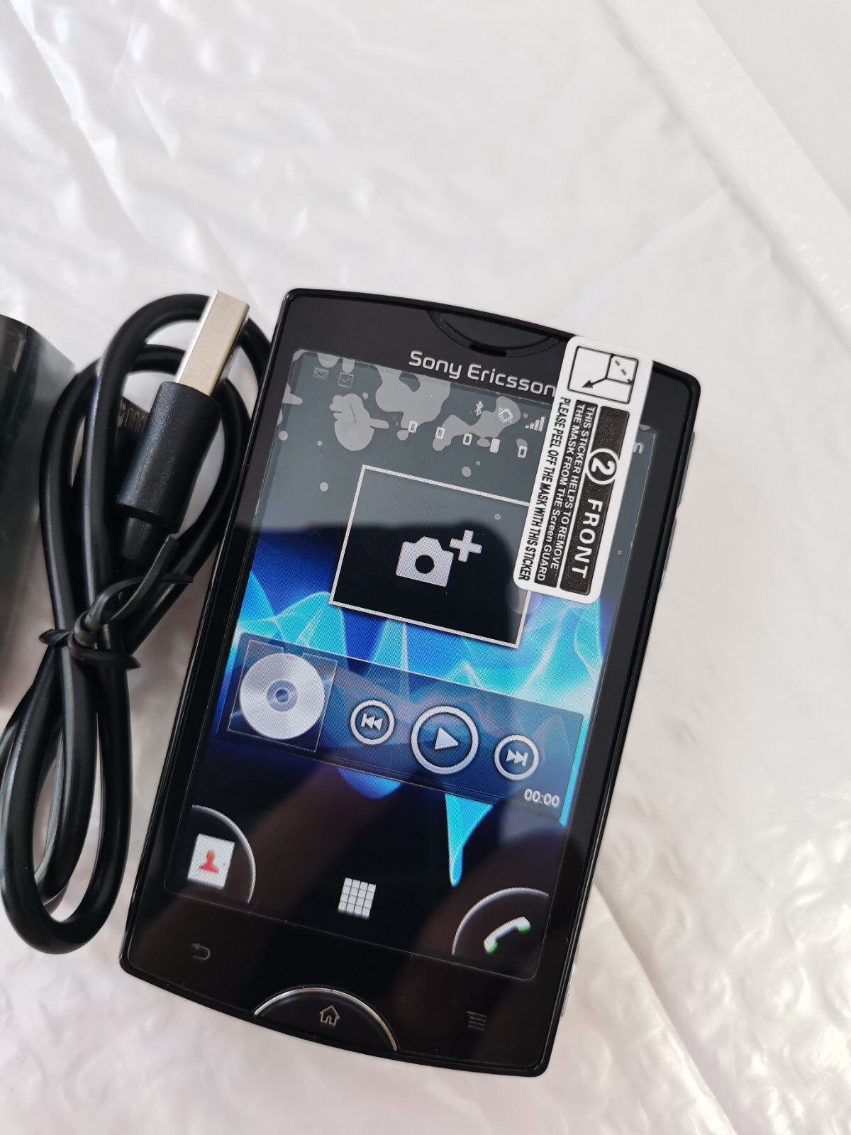 Sony Ericsson Xperia mini ST15i, MT15a Black (Unlocked) 3G Mobile Phone Bundle Description 1 battery - Image 2