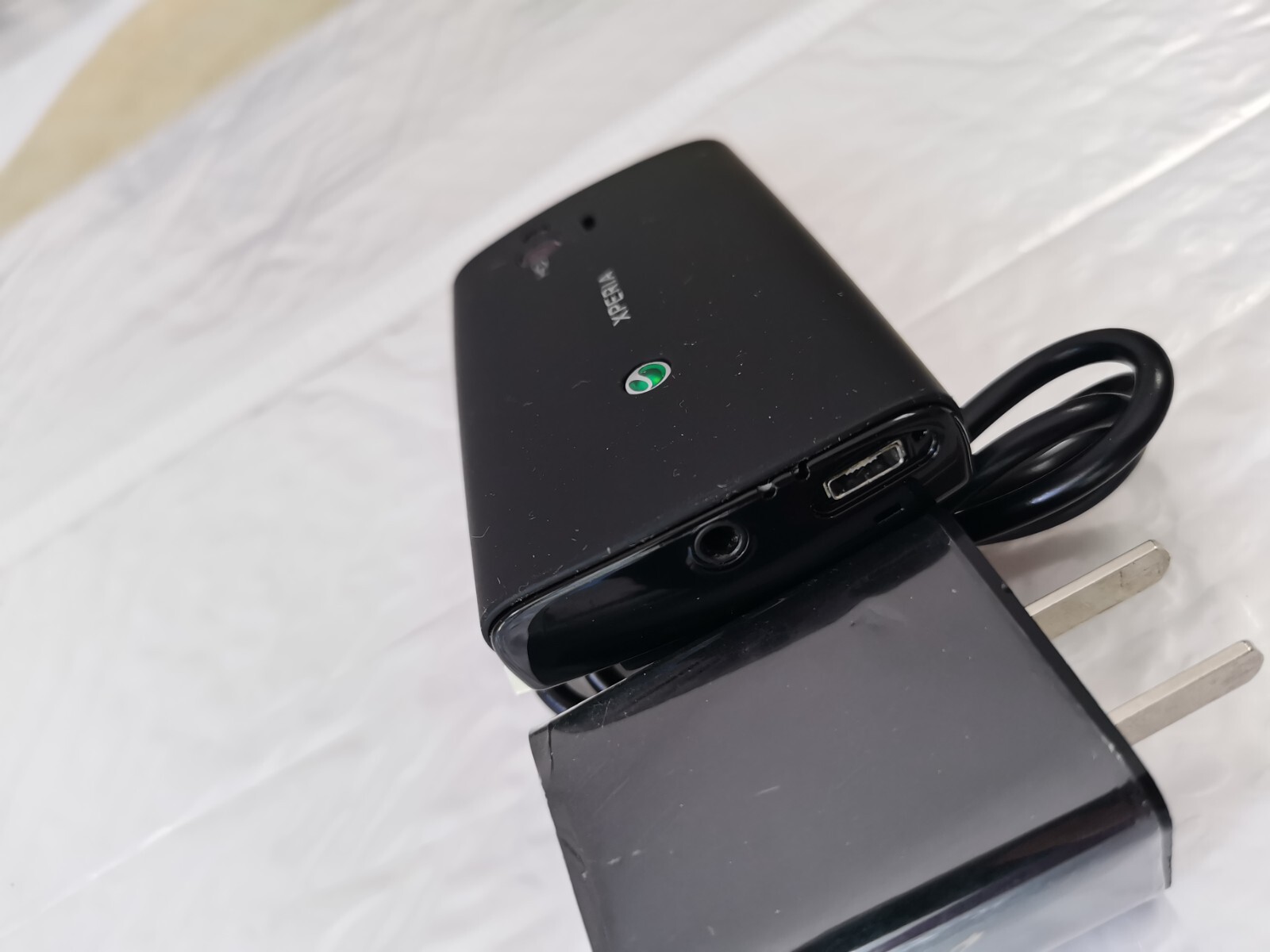 Sony Ericsson Xperia mini ST15i, MT15a Black (Unlocked) 3G Mobile Phone Bundle Description 1 battery - Image 9