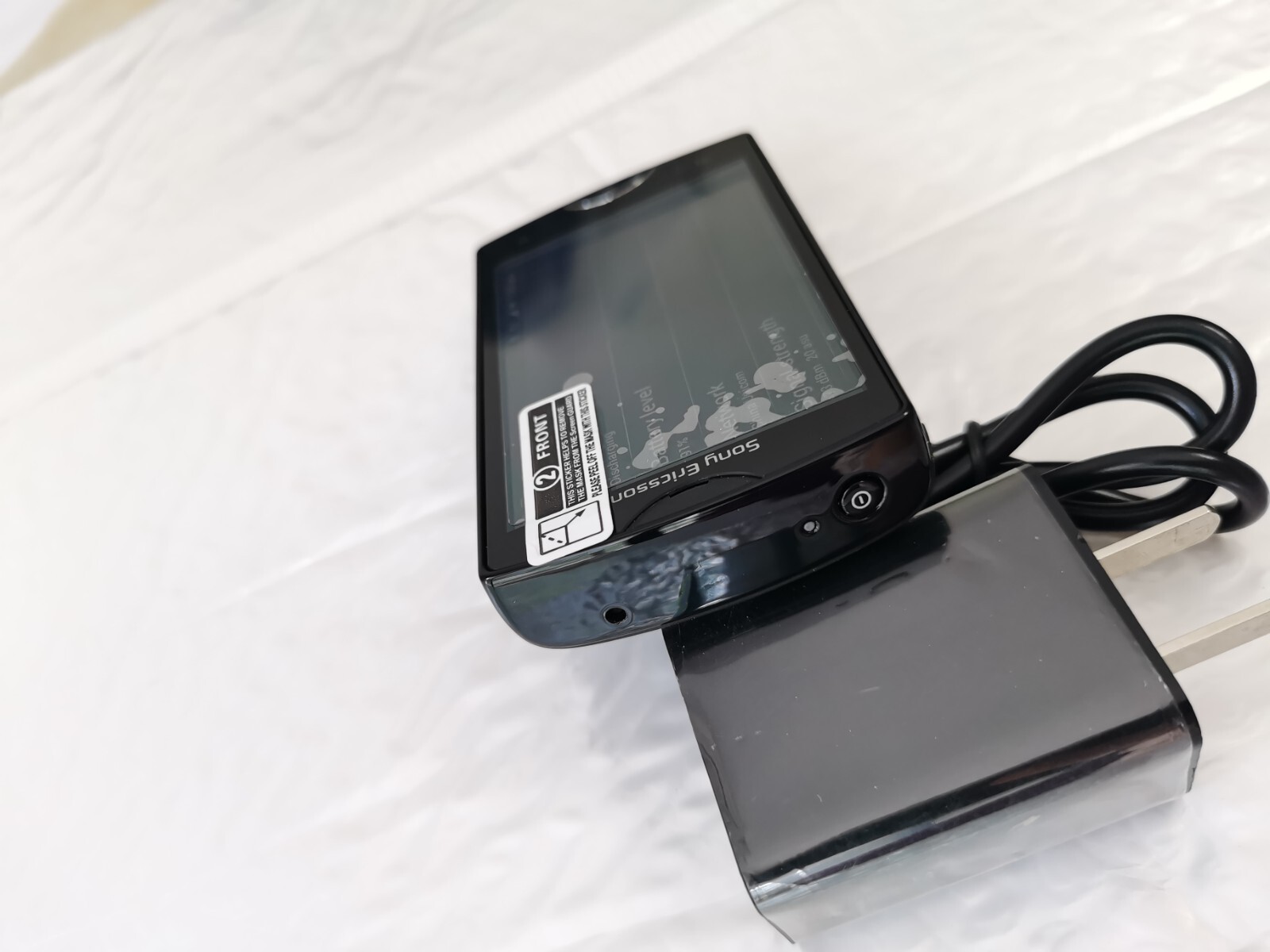 Sony Ericsson Xperia mini ST15i, MT15a Black (Unlocked) 3G Mobile Phone Bundle Description 1 battery - Image 11