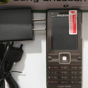 Sony Ericsson k770 K770i Cyber-Shot Unlocked Mobile Phone - Brown