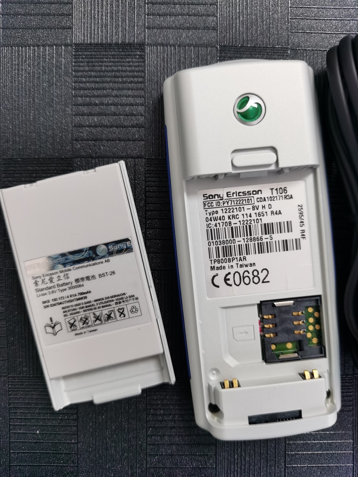 Sony Ericsson T106 2G network original phone - Image 2