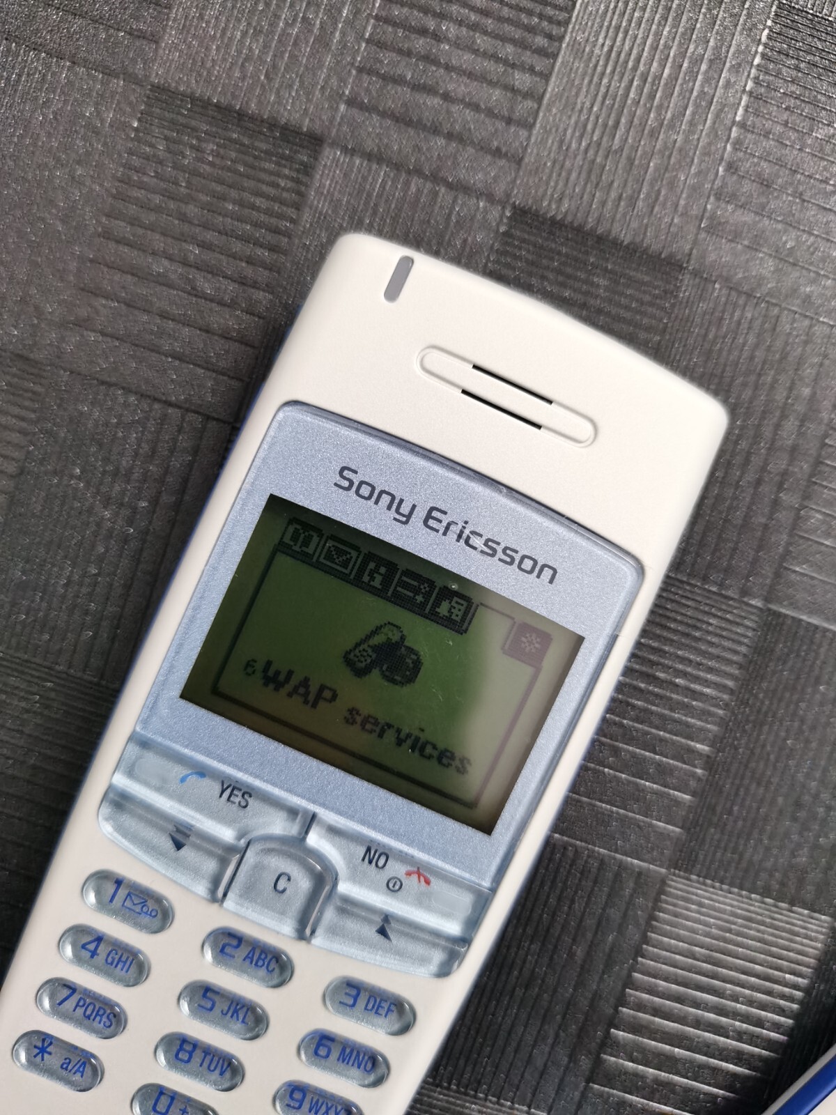Sony Ericsson T106 2G network original phone - Image 6