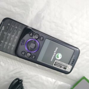 Sony Ericsson W395 Original Unlocked Mobile Phone 2MP FM W395 Cell Phone