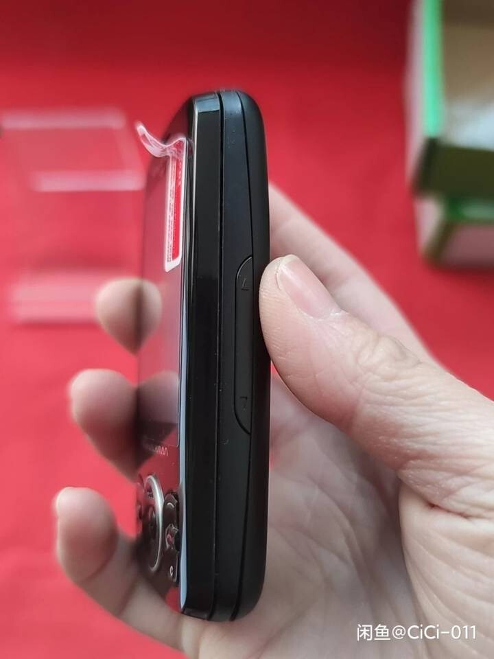 Sony Ericsson Spiro W100 W100i - Stealth Black (Unlocked ) GSM Mobile PhoneSo - Image 5