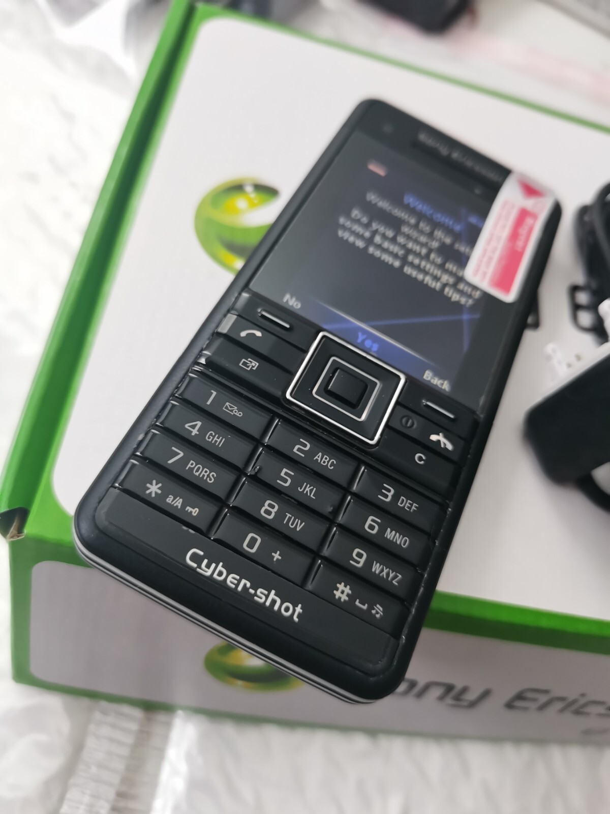 Sony Ericsson C902 - Swift black (Unlocked) Cellular Phone 160 MB - Image 2