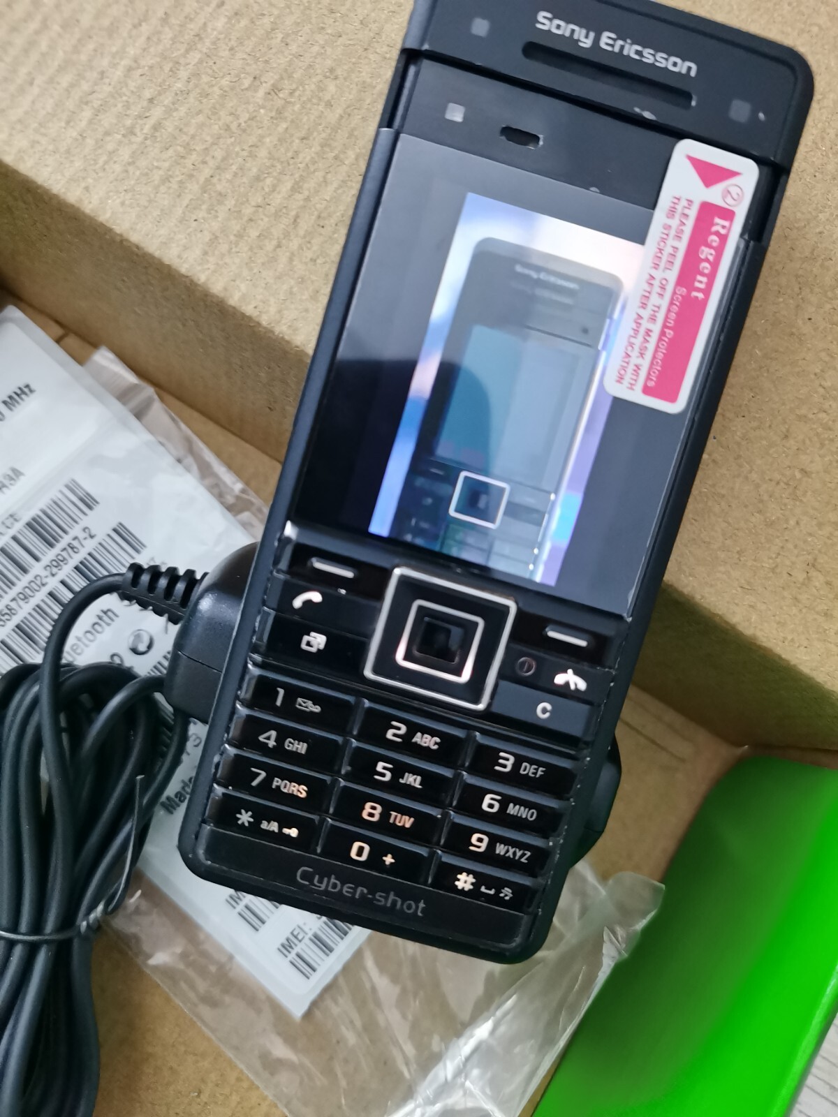 Sony Ericsson C902 - Swift black (Unlocked) Cellular Phone 160 MB - Image 10