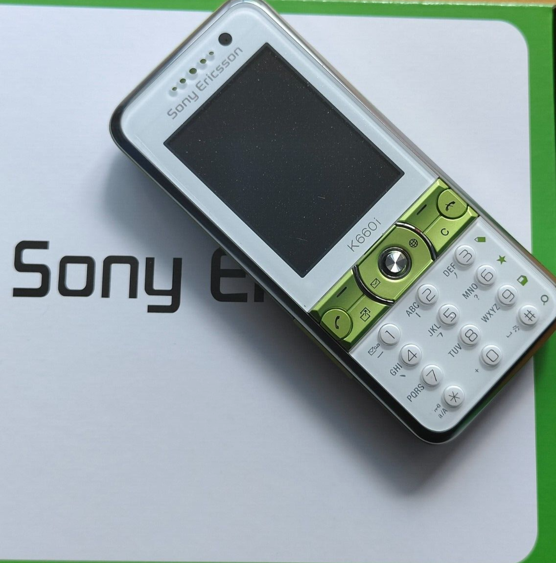 Original Unlocked Sony Ericsson K660 K660i 2G /3G HSDPA 2100 Mobile Phone 32 MB Battery 1*Battery Color White - Image 2