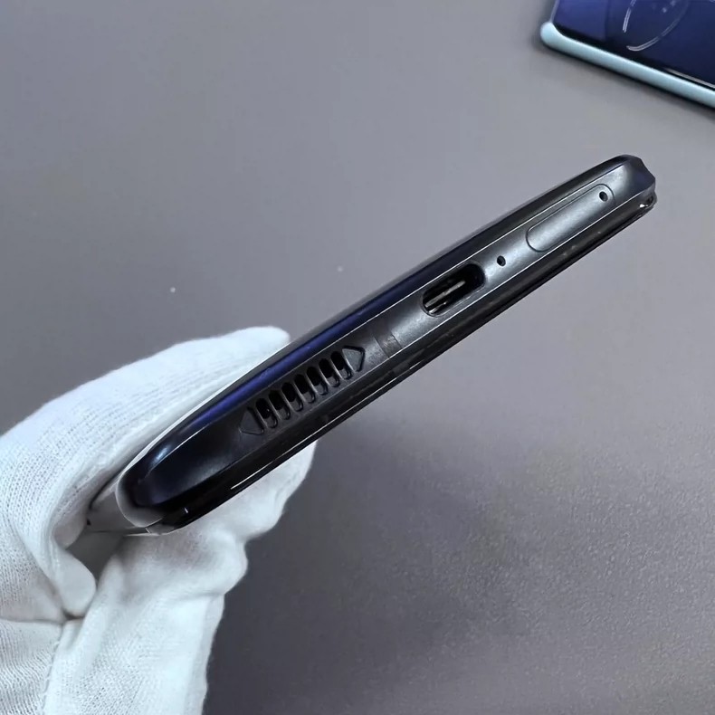 ZTE nubia RedMagic 6 5G 6.8" 64MP Qualcomm Snapdragon 888 5G 128GB/256GB Global storage 128GB 8GB RAM colors Black - Image 3