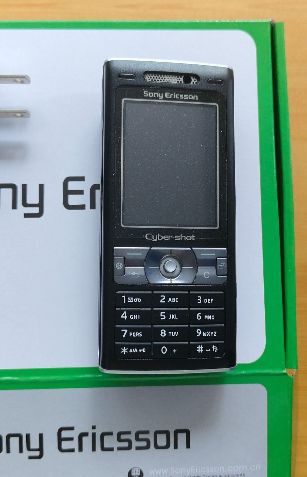 Sony Ericsson K800i black (Unlocked) Mobile Phone Color Black