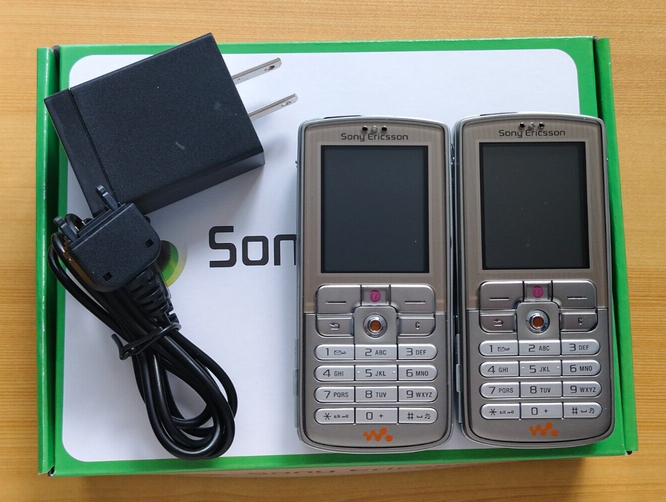 SONY ERICSSON W800i Walkman Sony FIRST EVER Walkman Mobile da Collezione Color Black