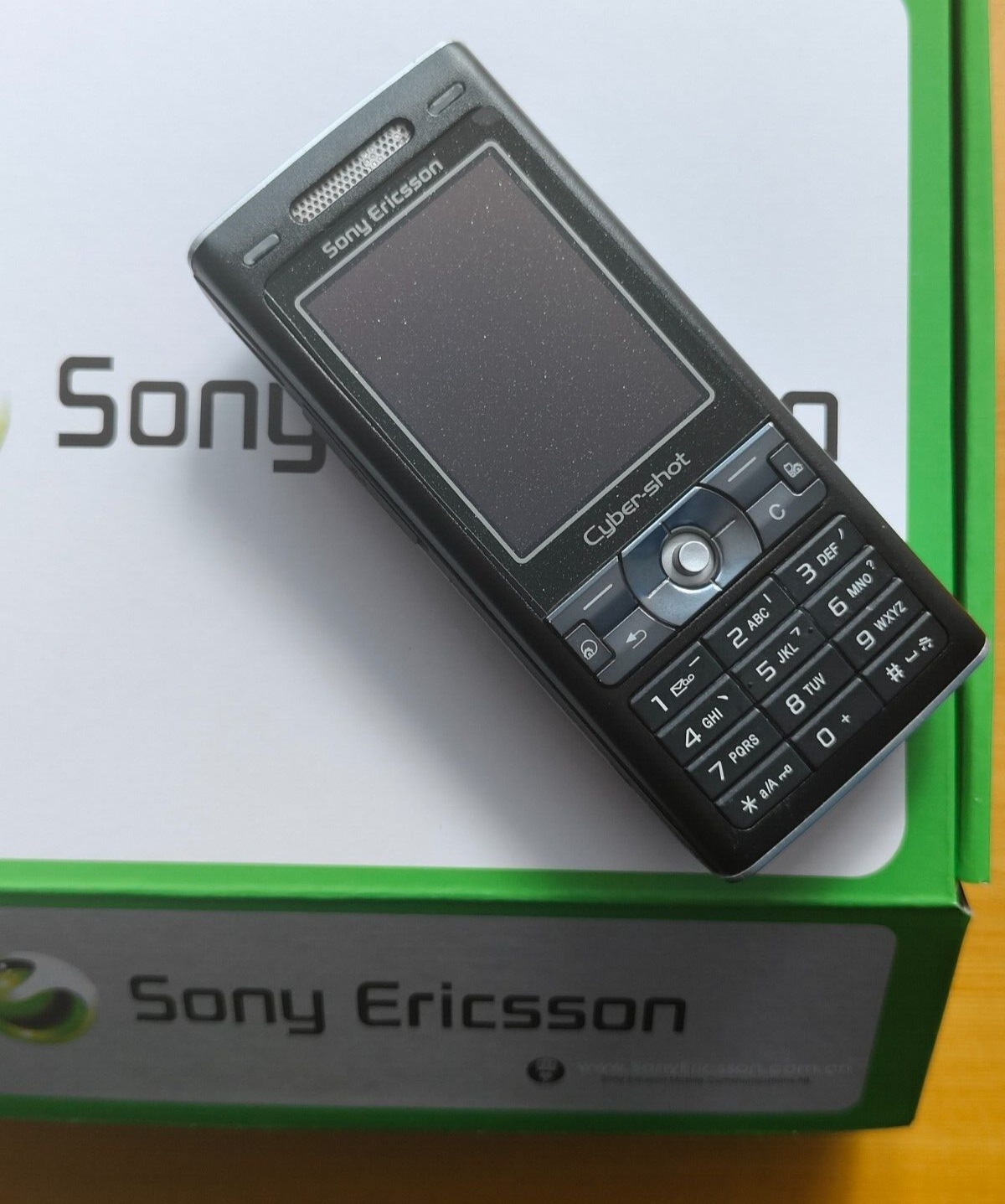Working Sony Ericsson K790 K790i Fully UNLOCKED 2G Feature phone 2'' 3MP Battery 1*Battery Color Black - Image 2