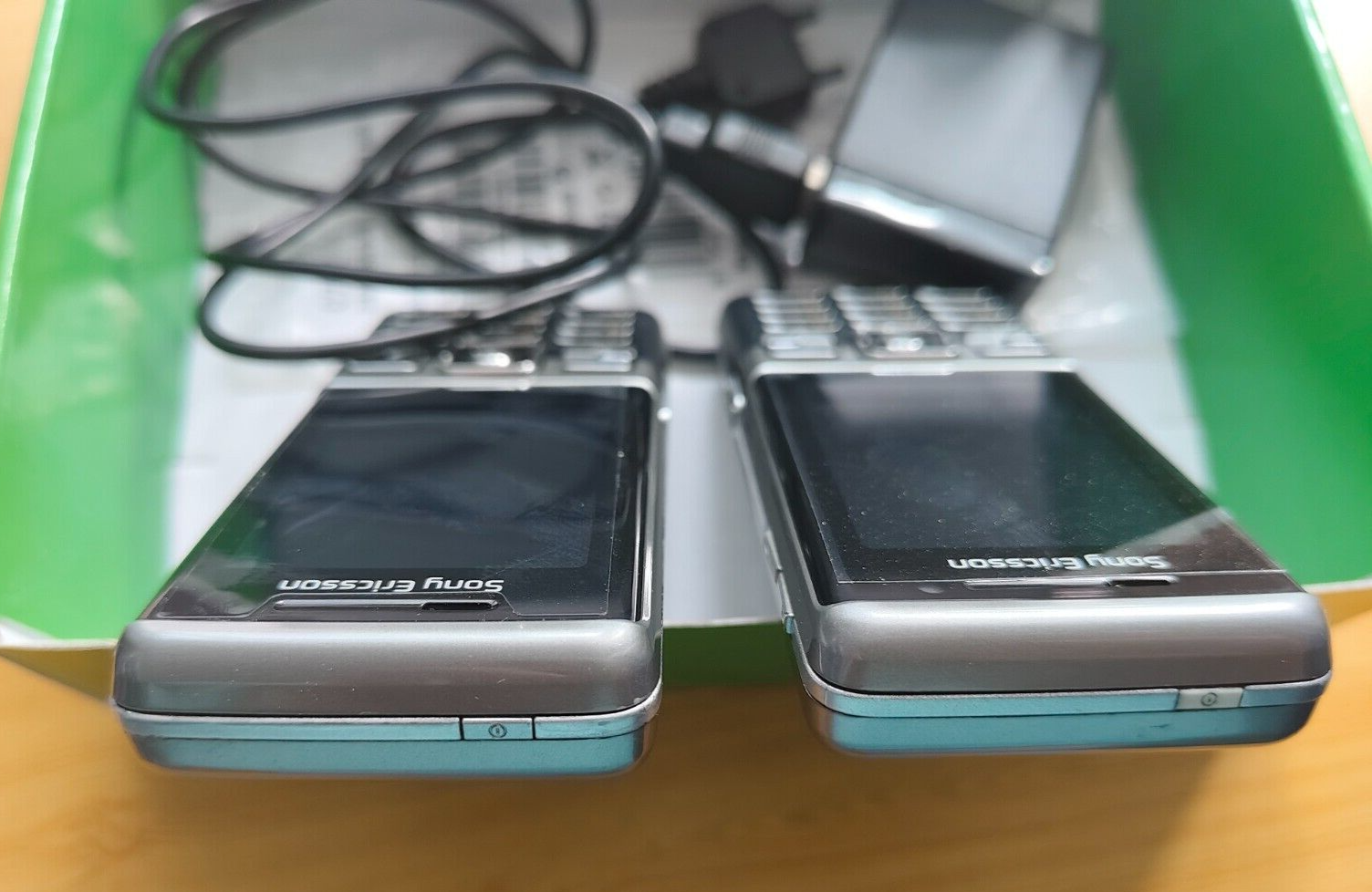 Sony Ericsson C702 Very Rare - For Collectors - Unlocked 150 MB Color Black - Image 6
