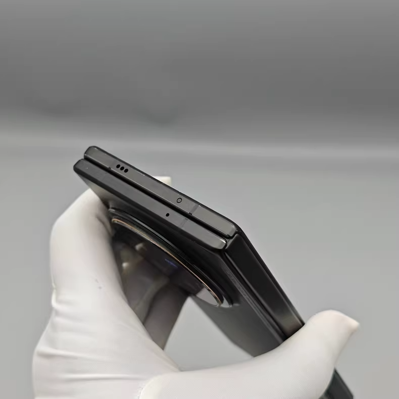 vivo X Fold3 Pro 5G Foldable 8.03" 50MP Google Snapdragon 8 Gen 3 5700mAh Storage 12+256GB Color Random color - Image 9