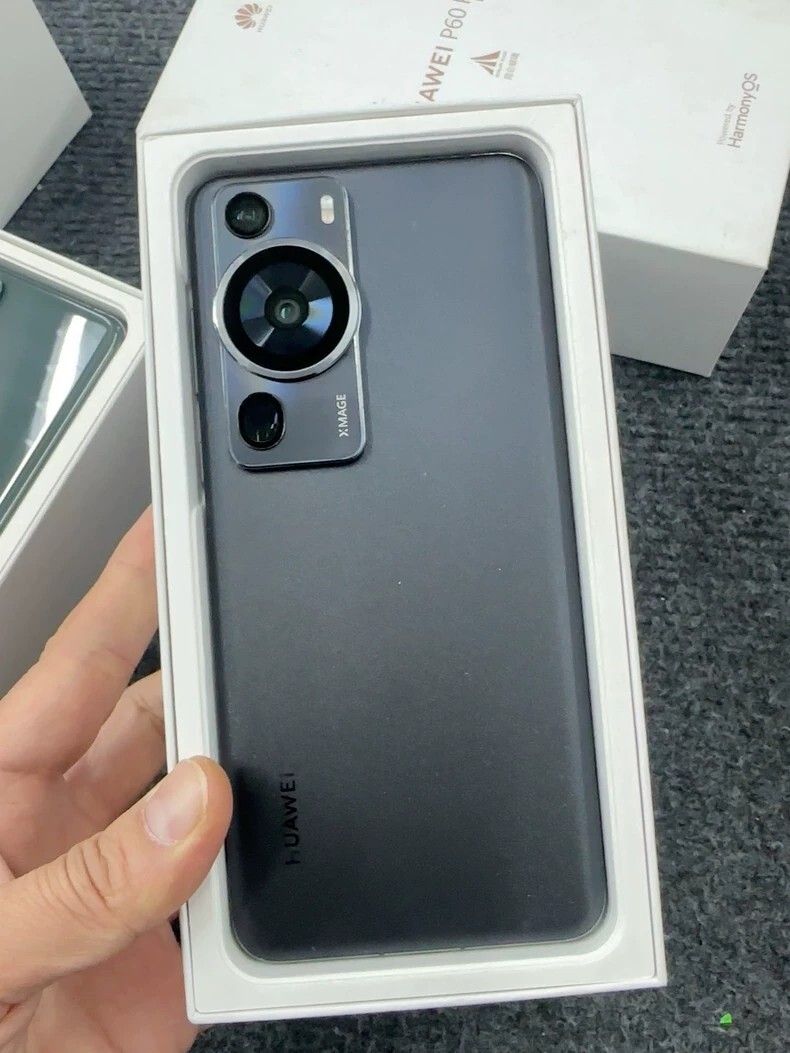 Huawei P60 Pro Unlocked 48MP EMUI 13.1 (Europe) 6.67" Harmony os Google Play Storage 12+512GB Model Number EMUI (Europe) colors Please note the color you need