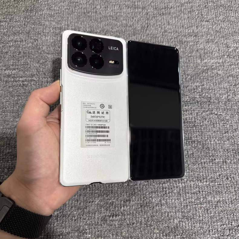 Xiaomi Mix Fold 4 Android 14 5G 120Hz 16+1TB Google Unlocked Storage 12+256GB Color Black Package Mobile phone and charger - Image 8