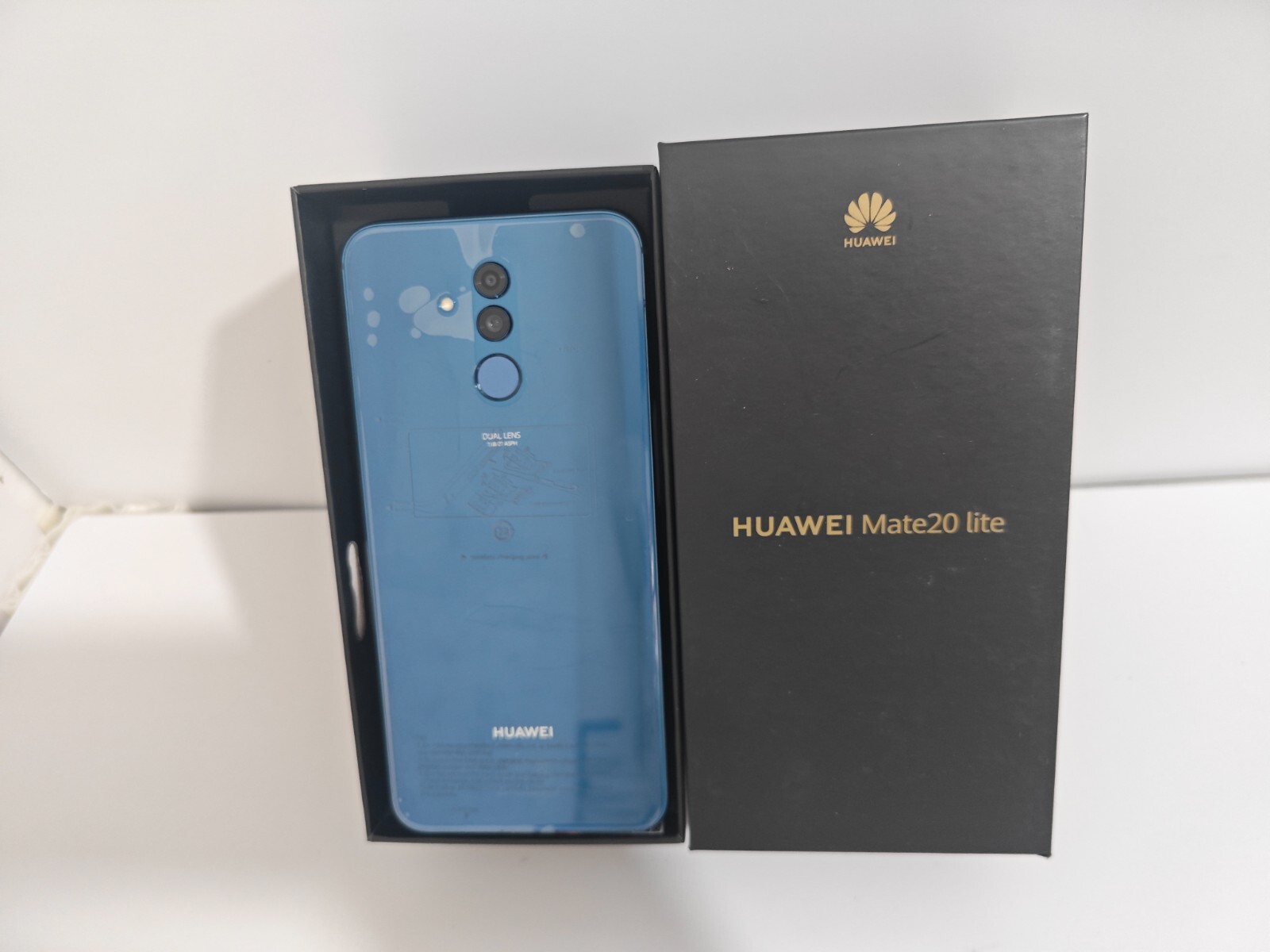 Huawei mate 20 lite 64GB Unlocked google play (Global) Android all colors Sealed - Image 5