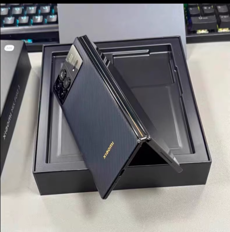 Xiaomi Mix Fold 3 256/512GB /1TB Foldable LTPO OLED+ 120Hz Google Unlocked Storage 16+512GB Color Random Color Package Mobile phone and charger - Image 3